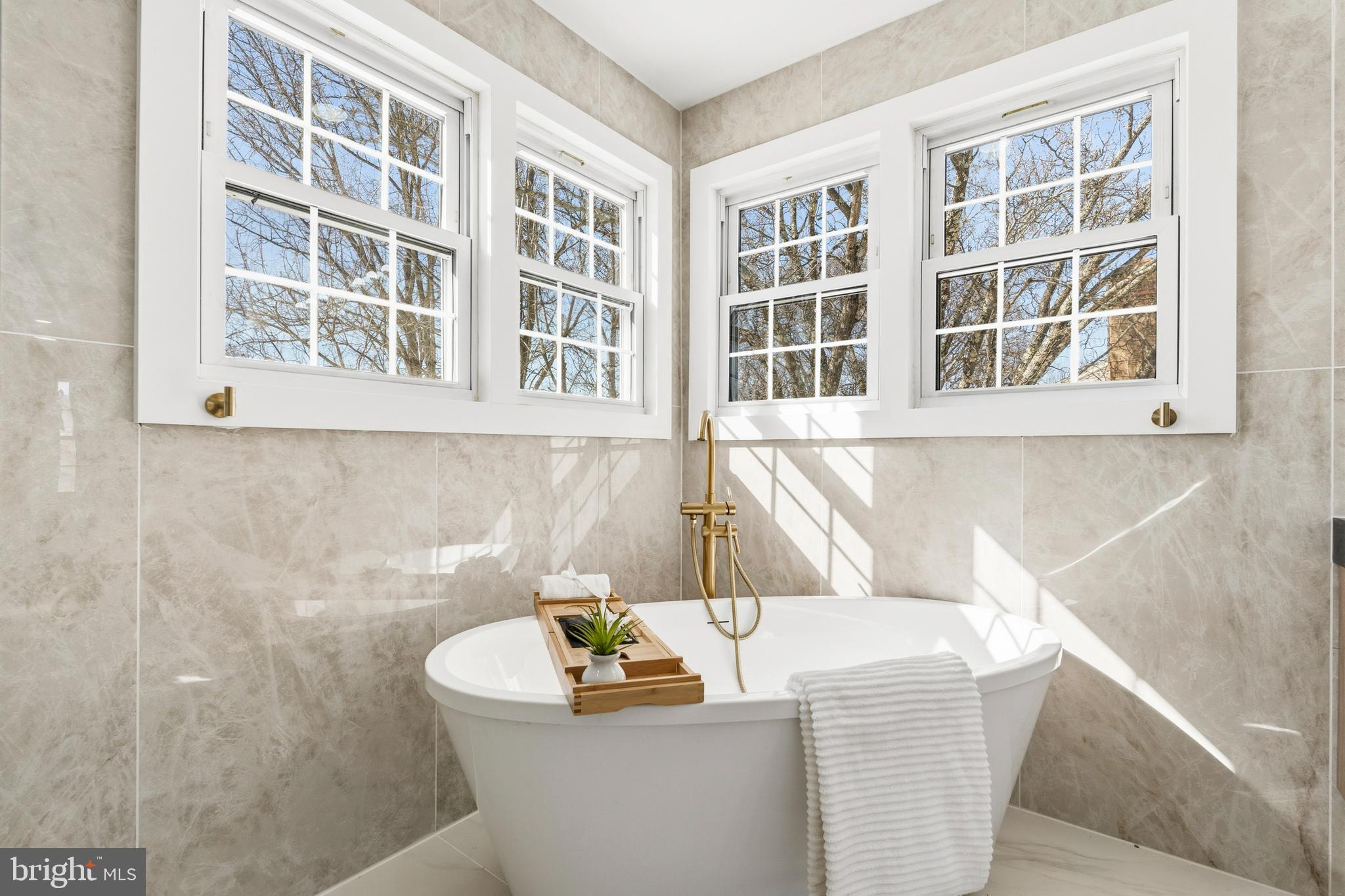 SHAKER WOODS - Residential