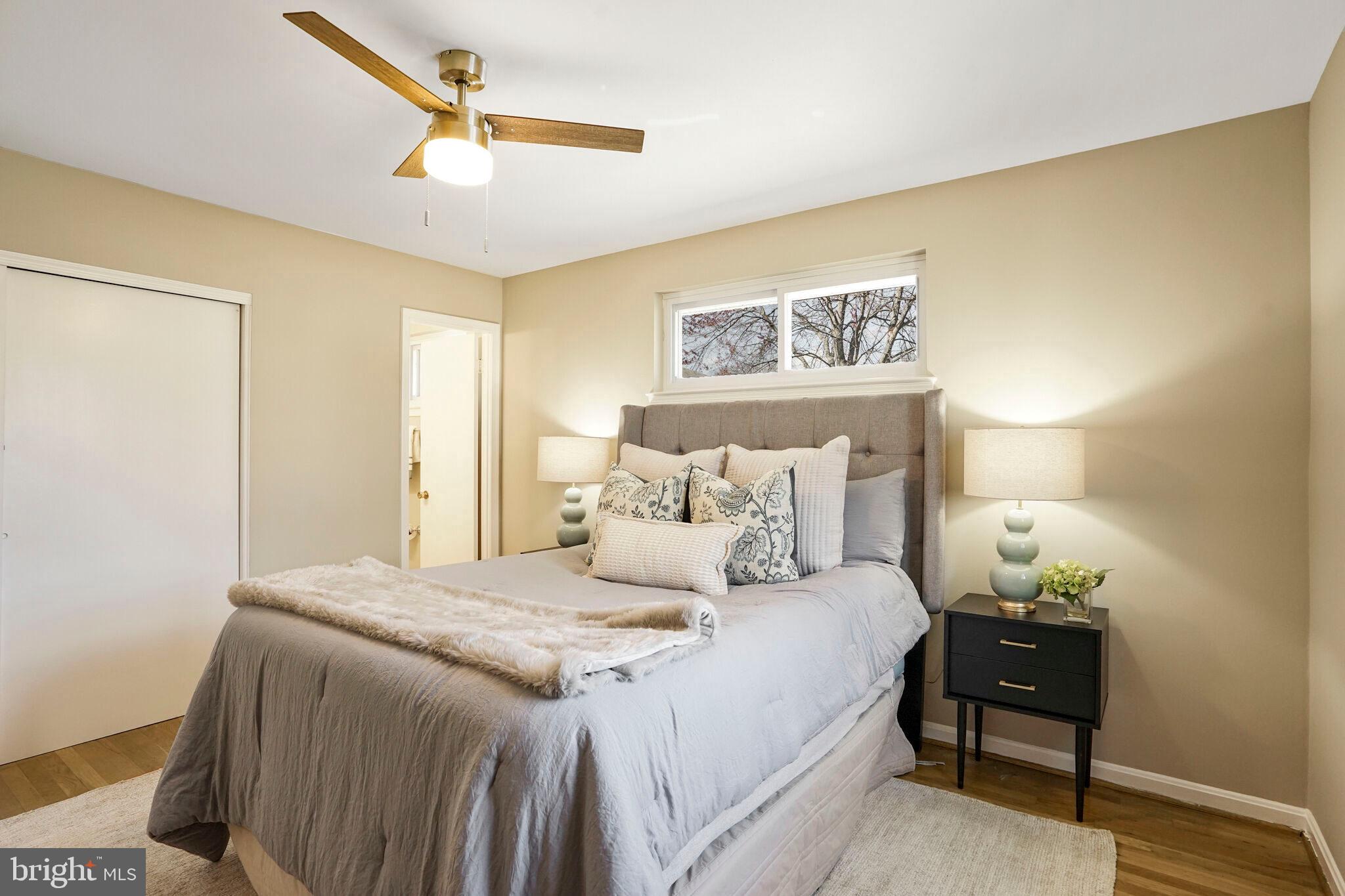 WEST SPRINGFIELD VILLAGE - Residential