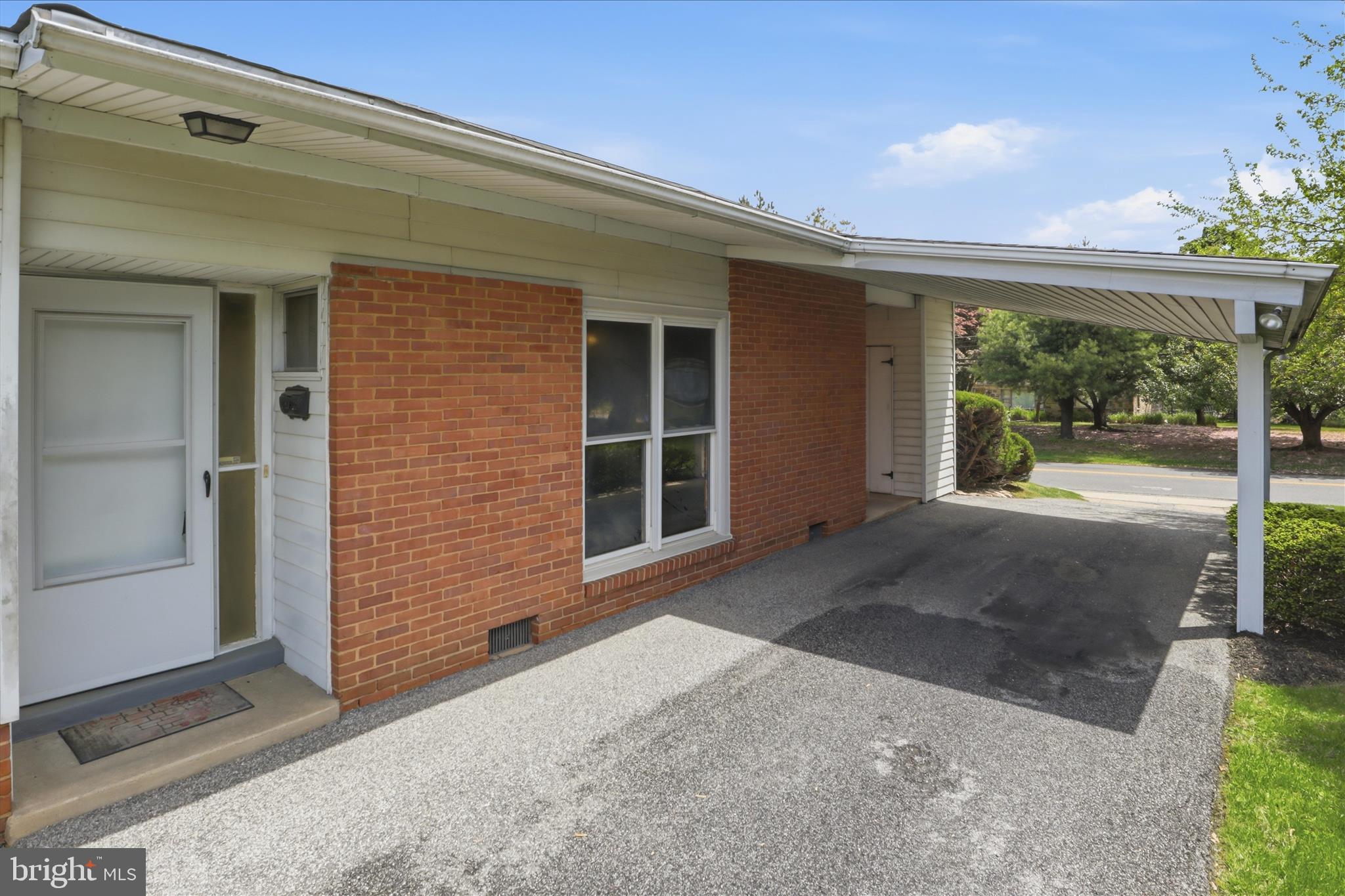 SUMMIT PARK - Residential