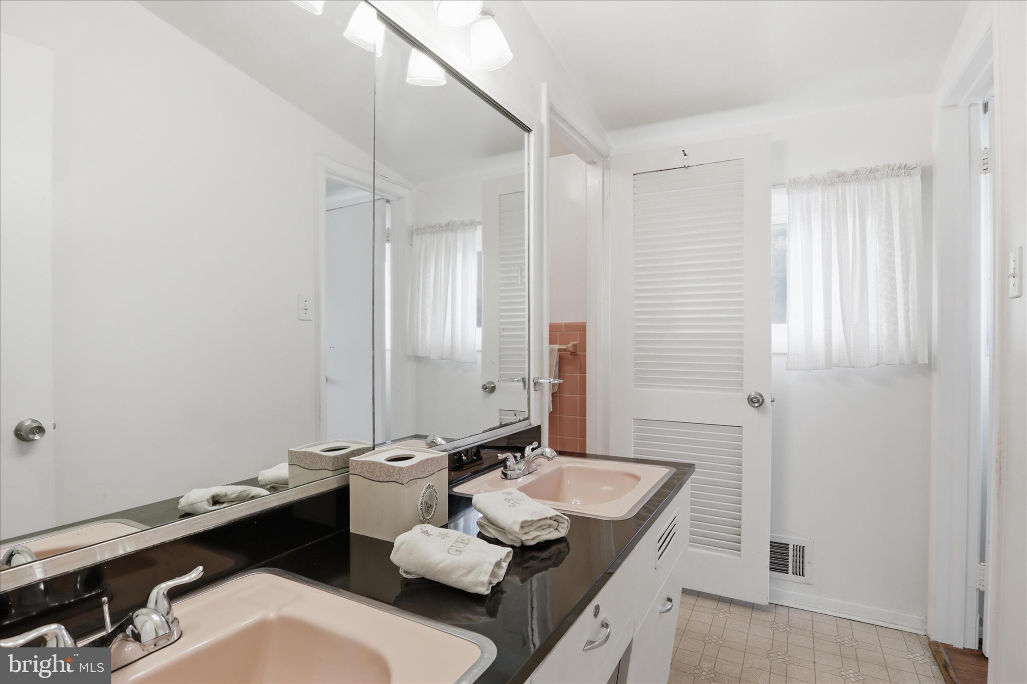 SUMMIT PARK - Residential