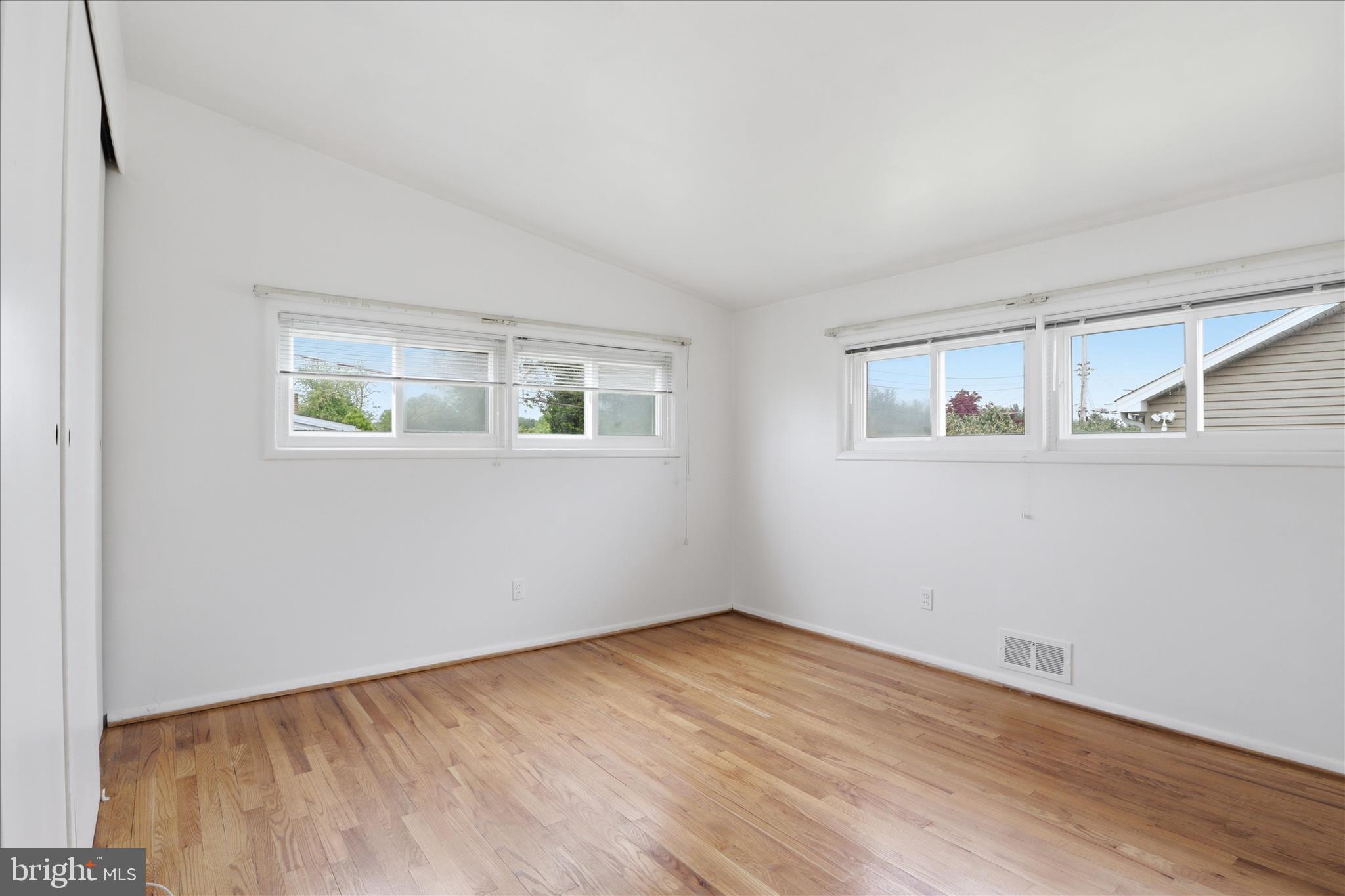 SUMMIT PARK - Residential