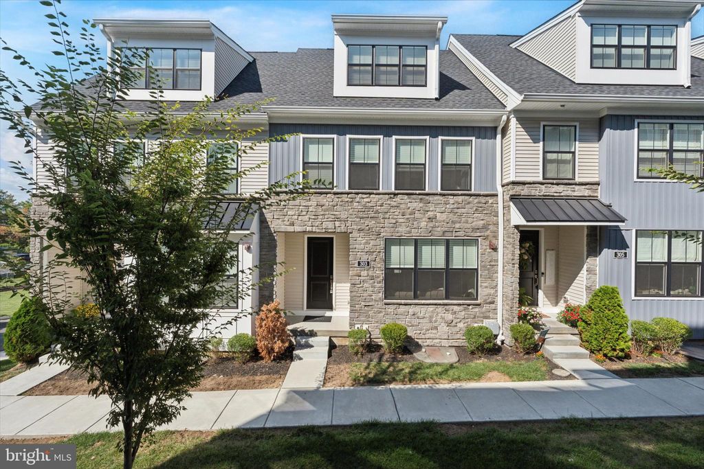 Photo of 303 Star Tavern Lane, WEST CHESTER, PA 19382 (MLS # PACT2109194)