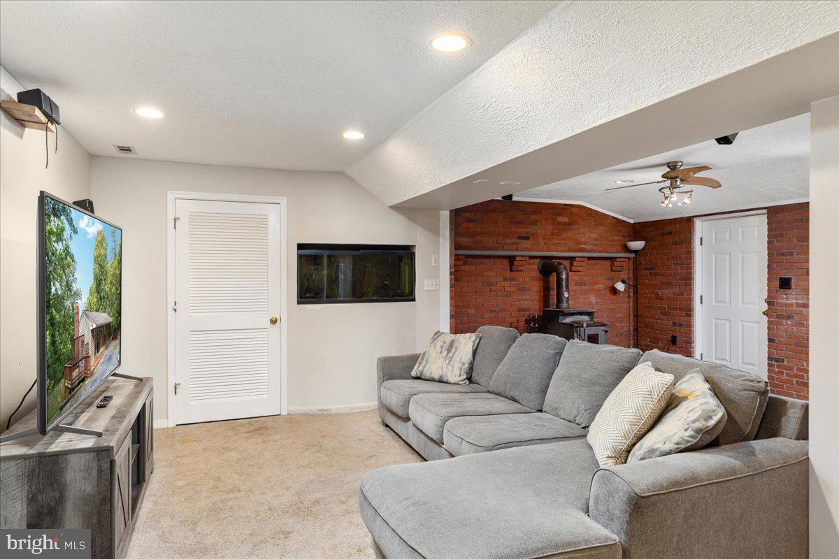 SKYLAND ESTATES - Residential