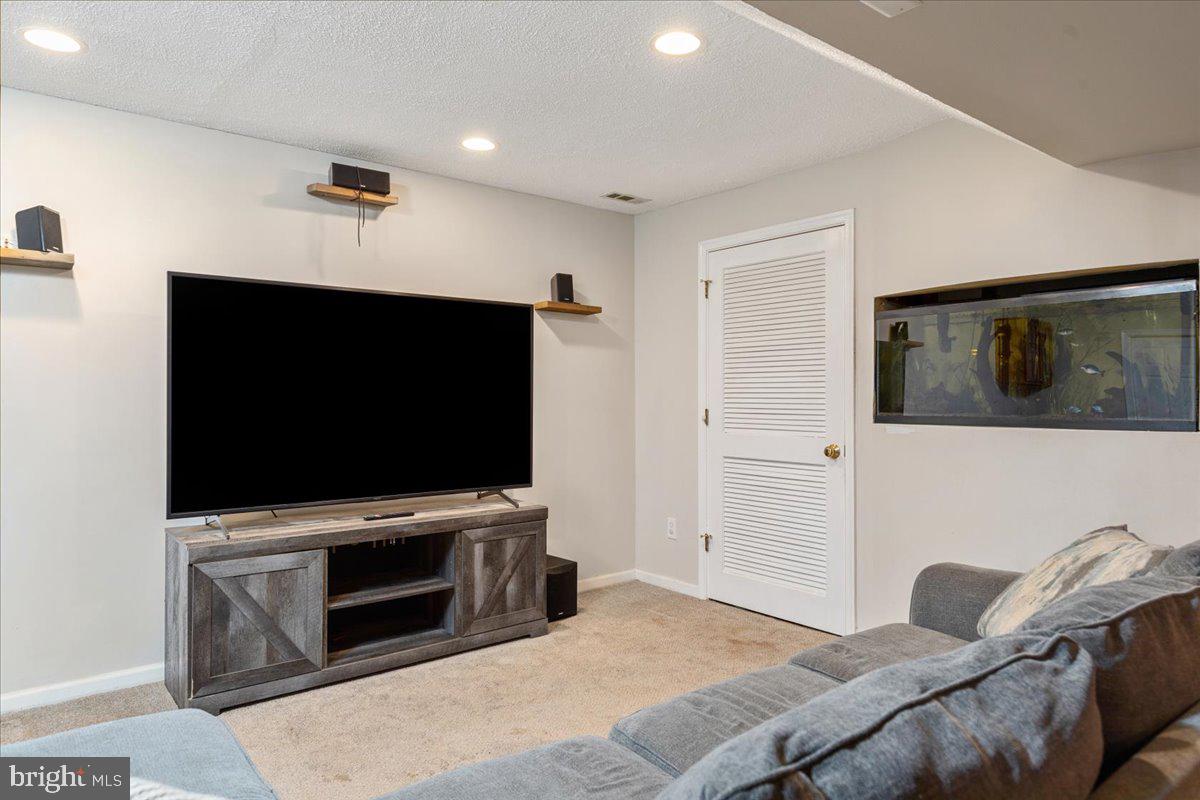 SKYLAND ESTATES - Residential