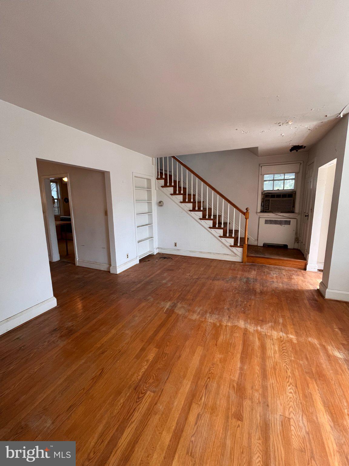 LOCH RAVEN - Residential