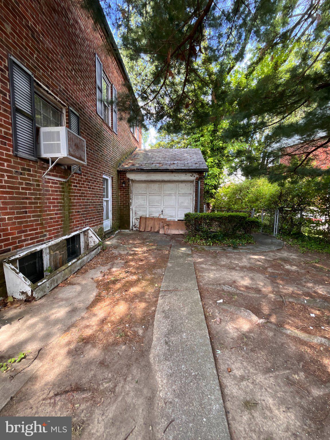 LOCH RAVEN - Residential