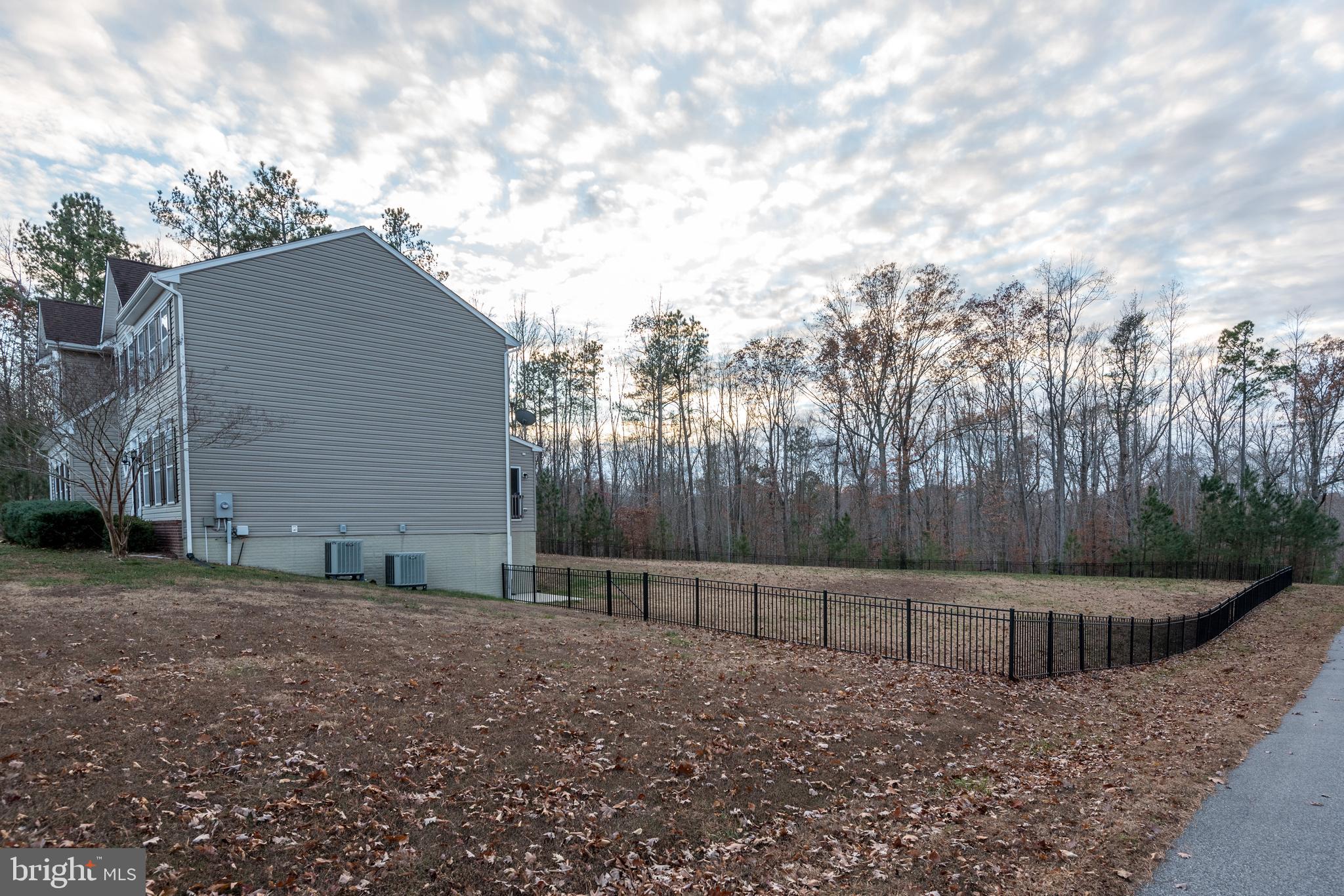 BEN OAKS - Residential