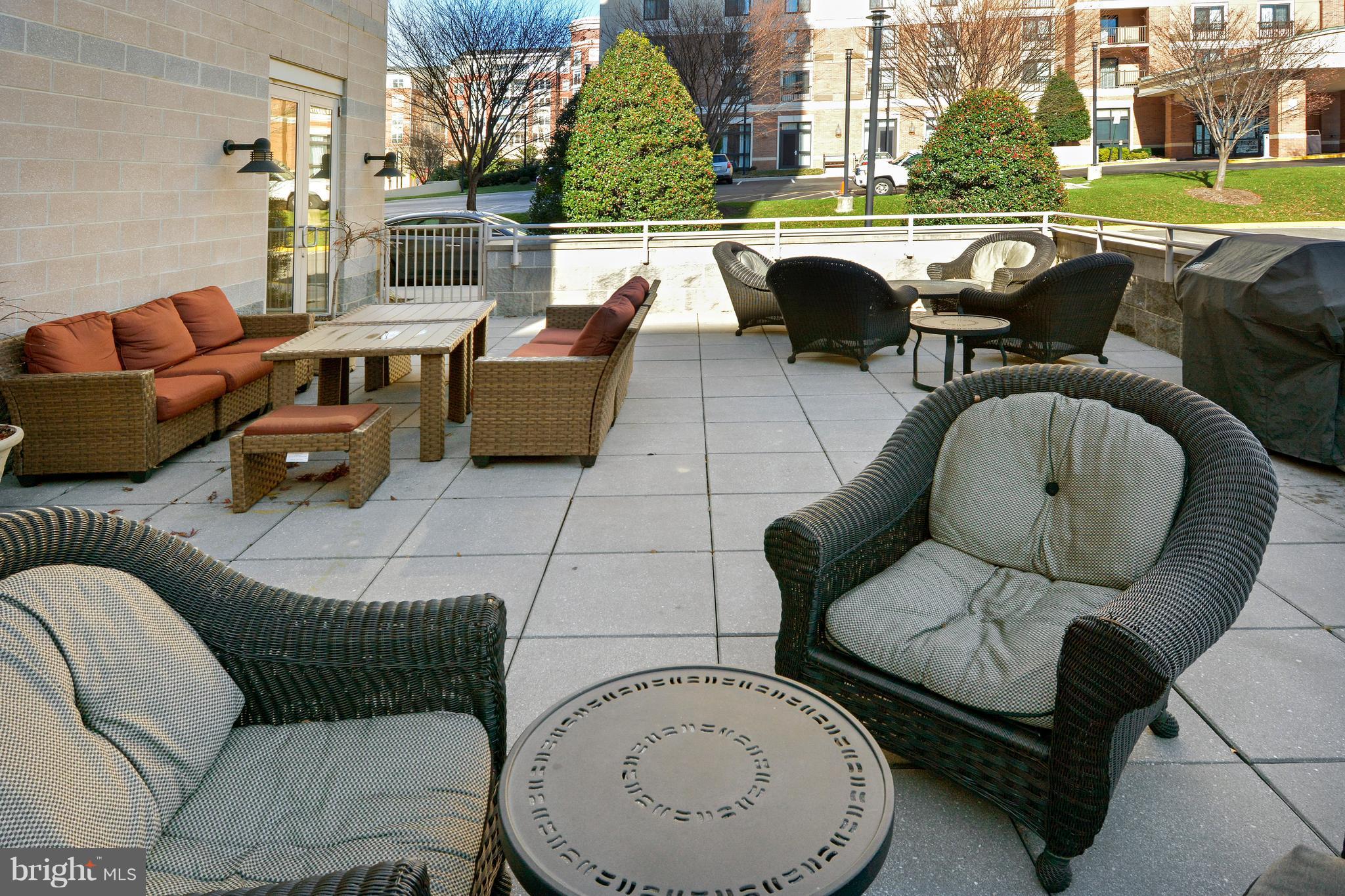 WILTON HOUSE - Residential Lease