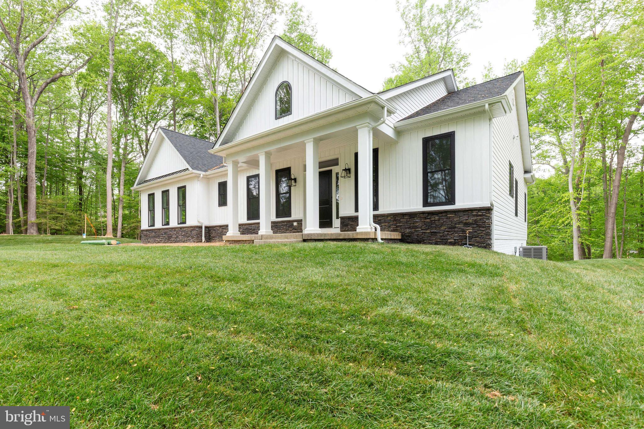 5879 HARDWICK COURT