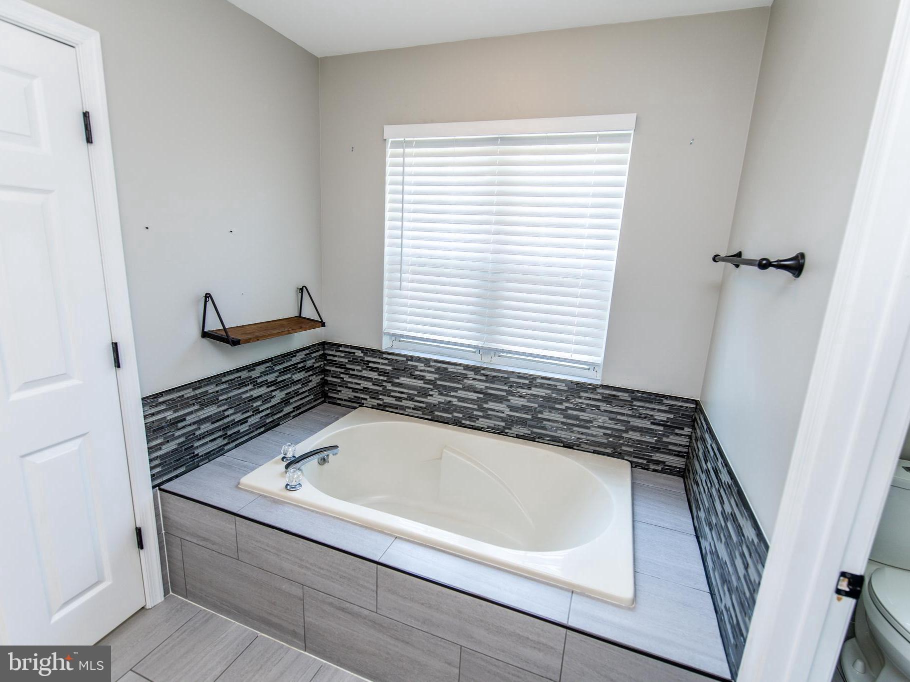 SELBY HEIGHTS - Residential