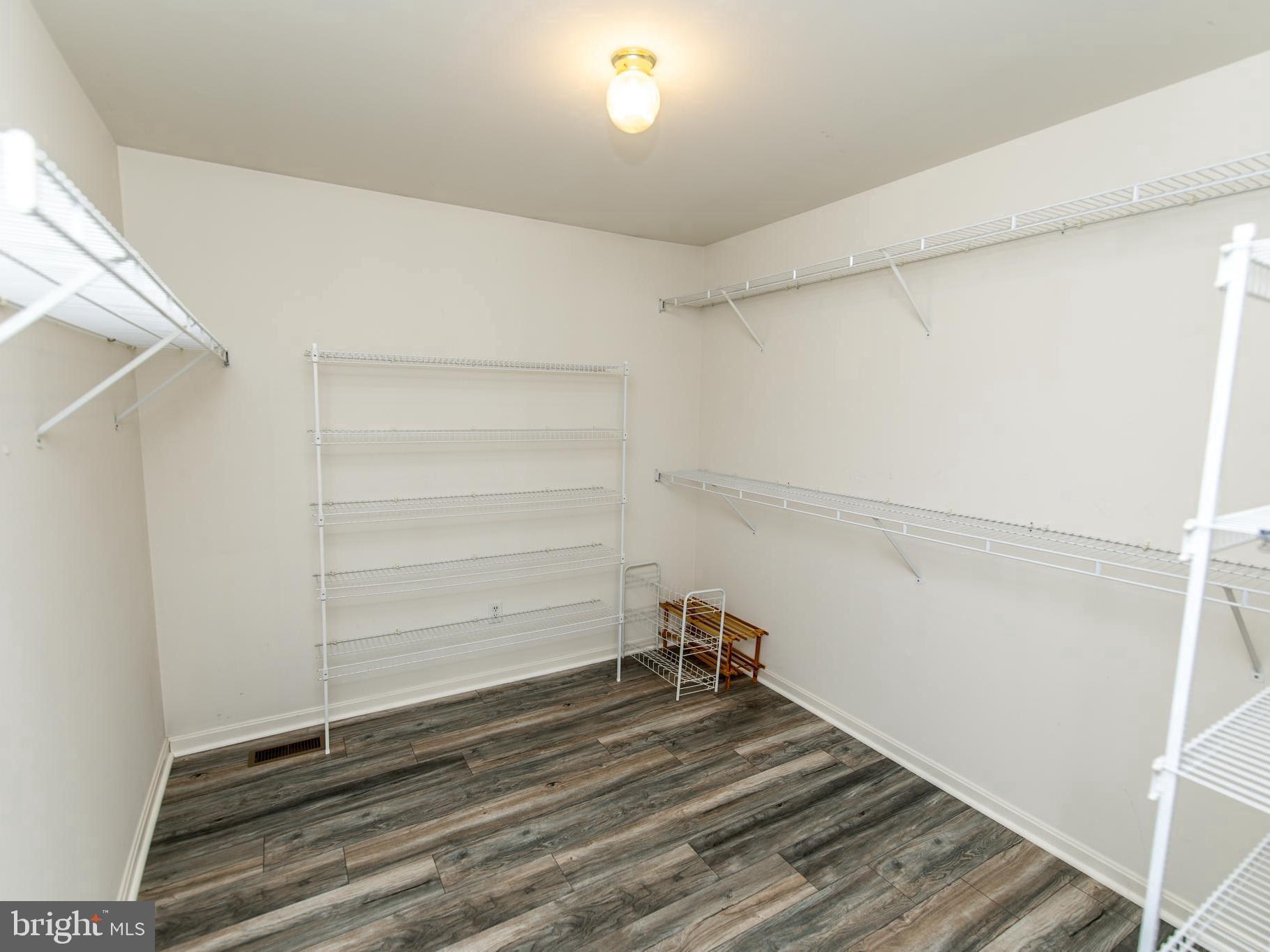 SELBY HEIGHTS - Residential