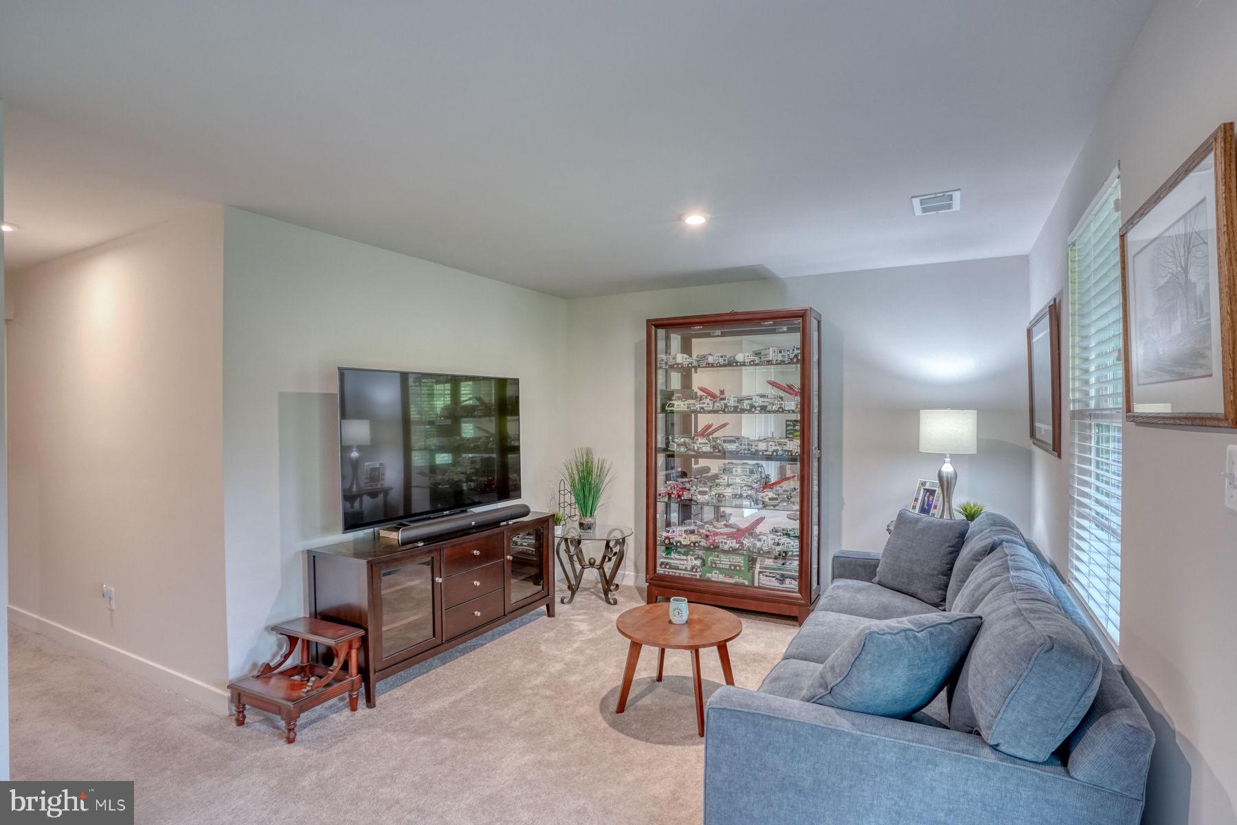 WHITEWOOD VILLAGE - Residential