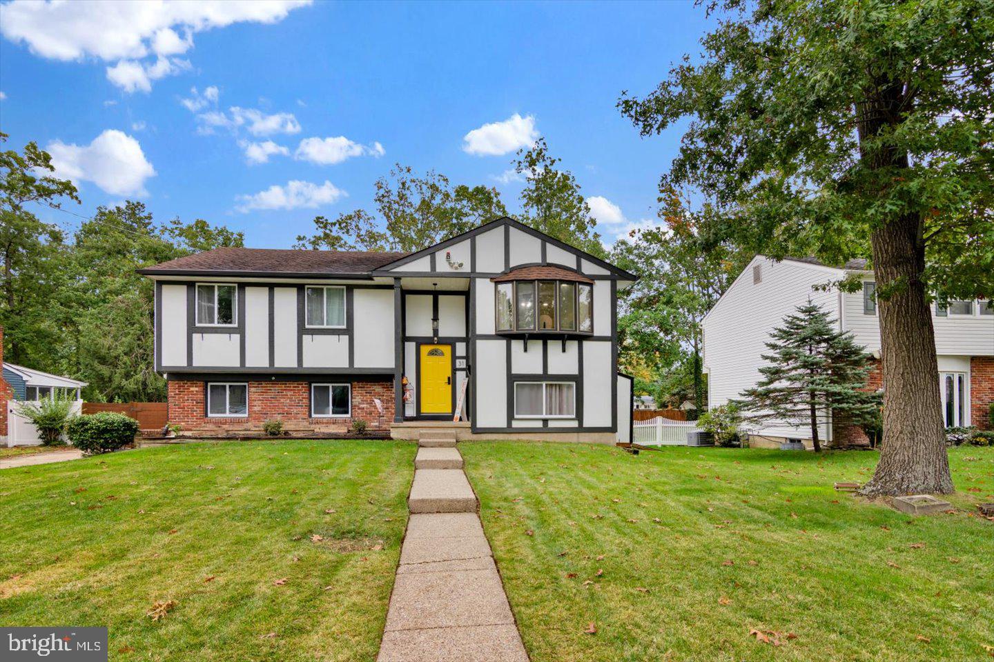 31 WHITE BIRCH ROAD