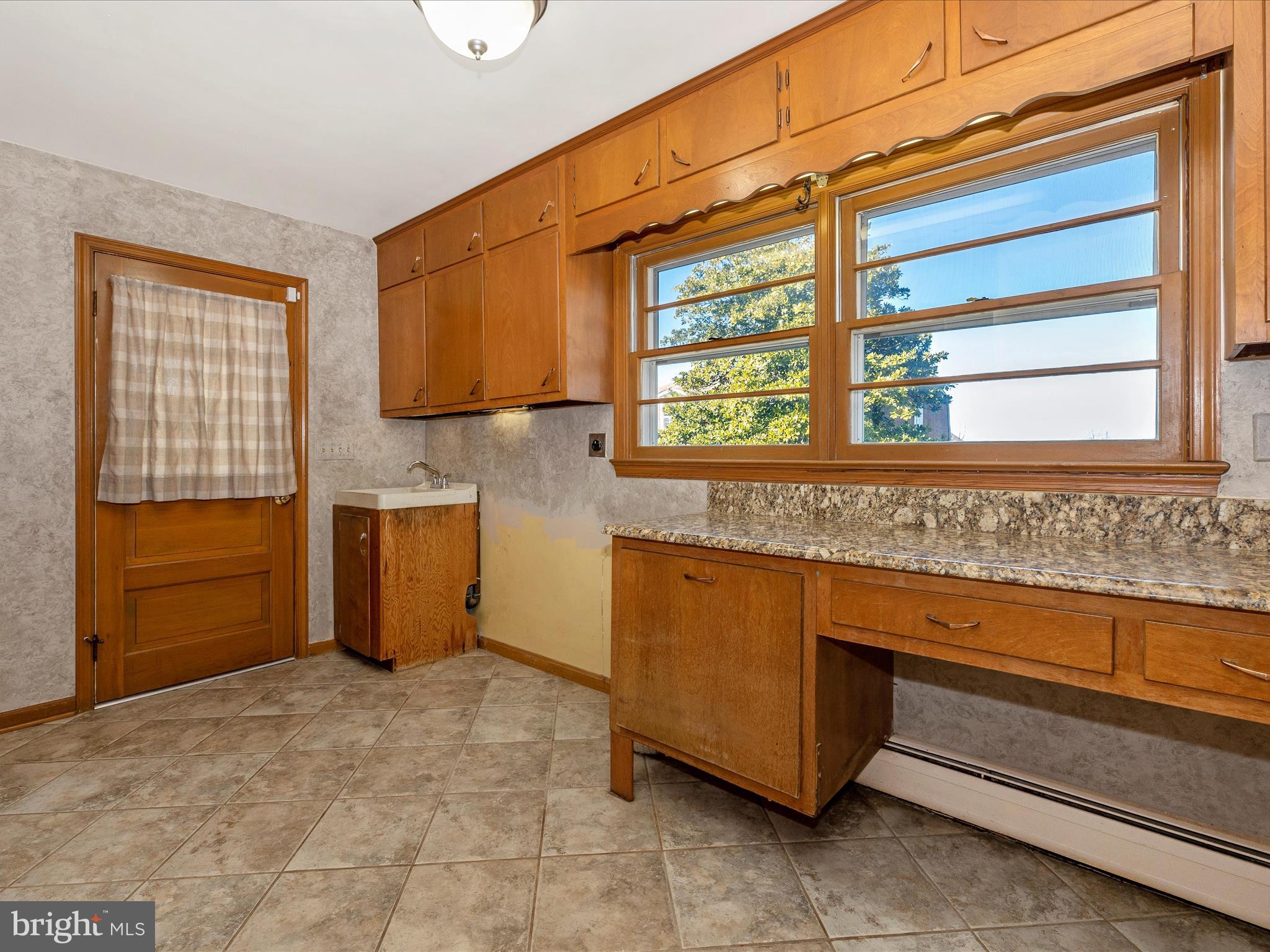 FOUR COUNTY ESTATES - Residential