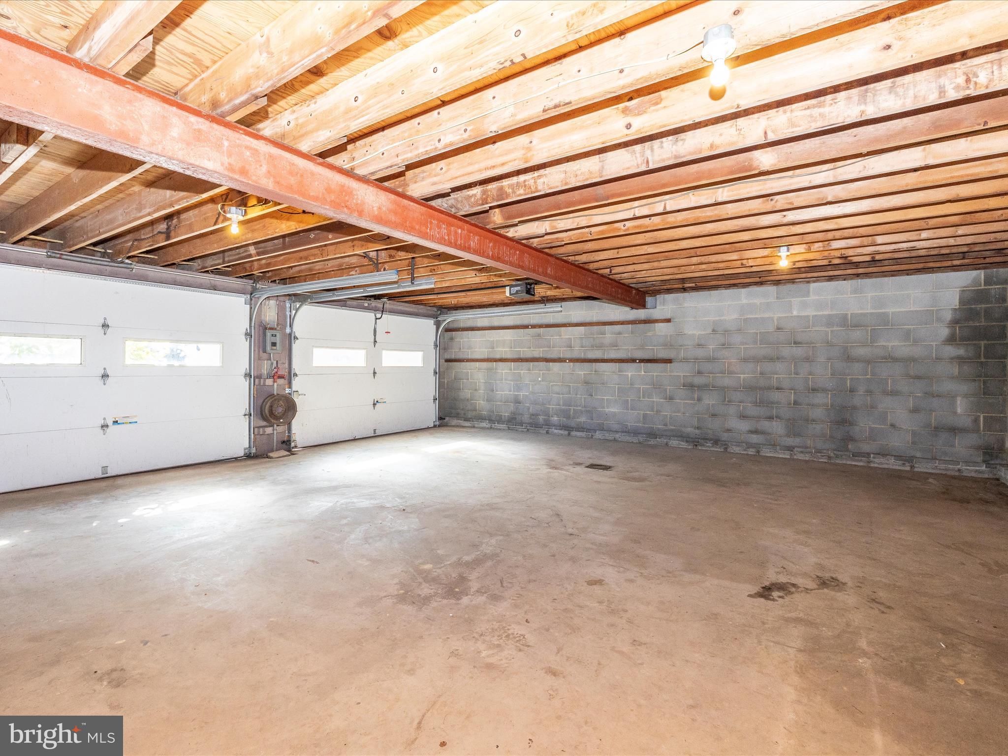 FOUR COUNTY ESTATES - Residential