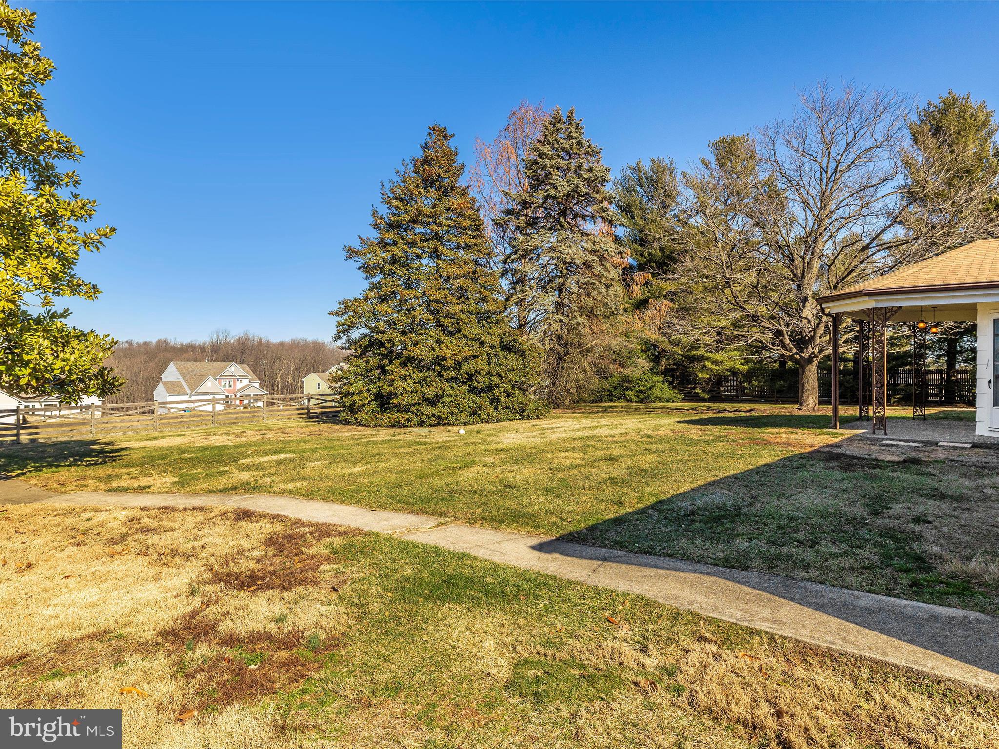 FOUR COUNTY ESTATES - Residential