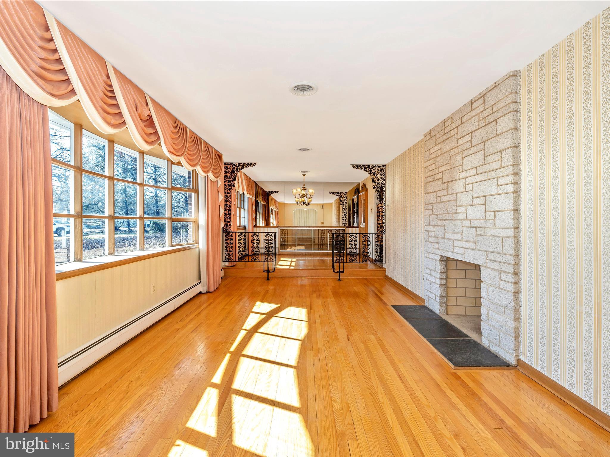 FOUR COUNTY ESTATES - Residential