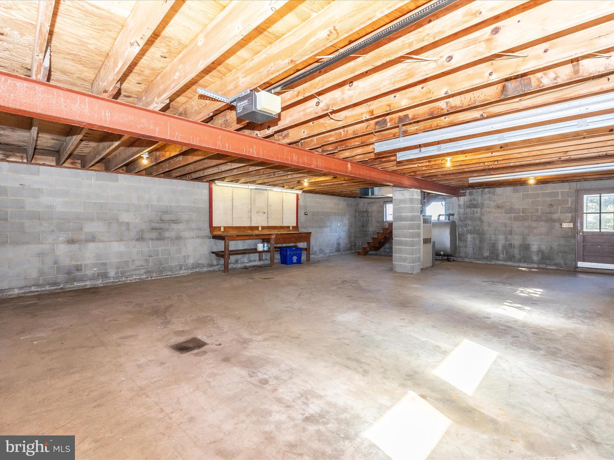 FOUR COUNTY ESTATES - Residential