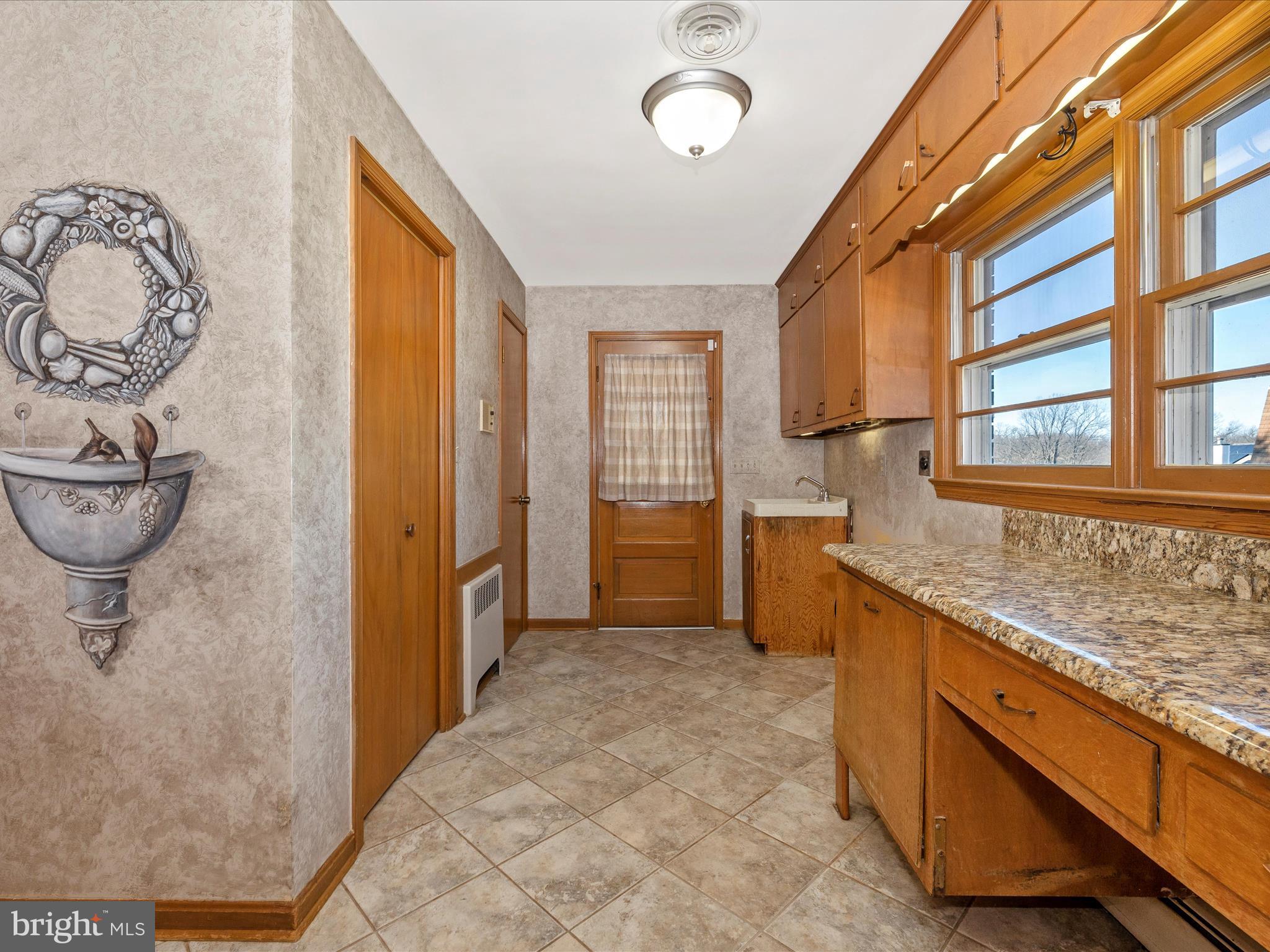 FOUR COUNTY ESTATES - Residential