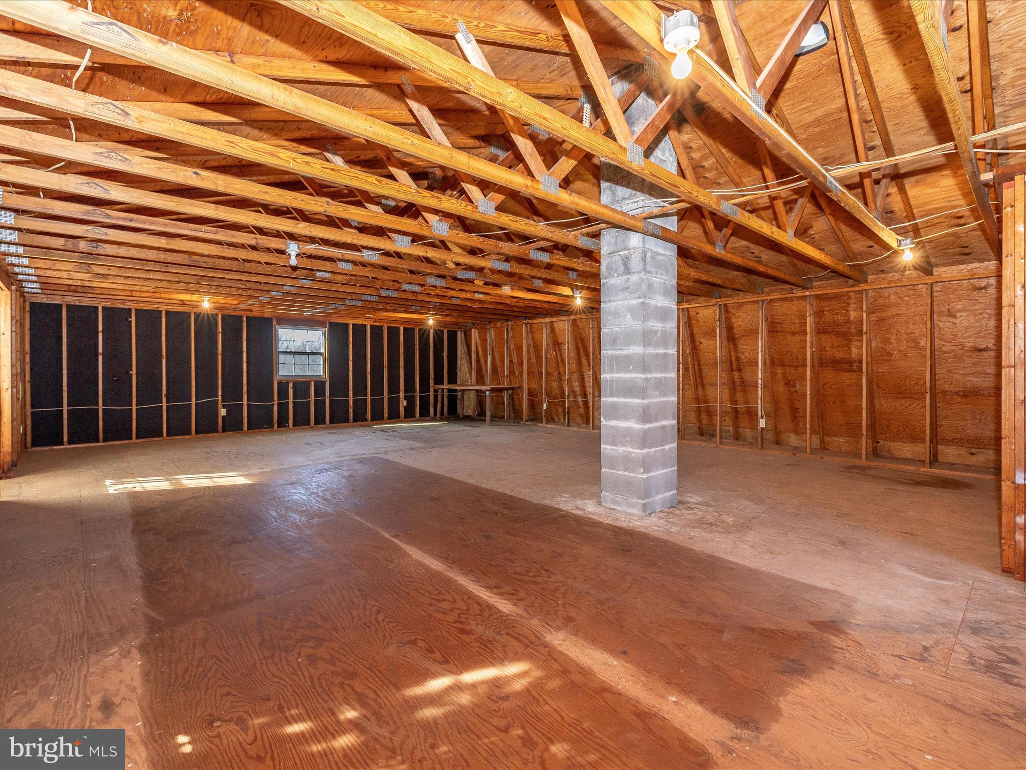 FOUR COUNTY ESTATES - Residential