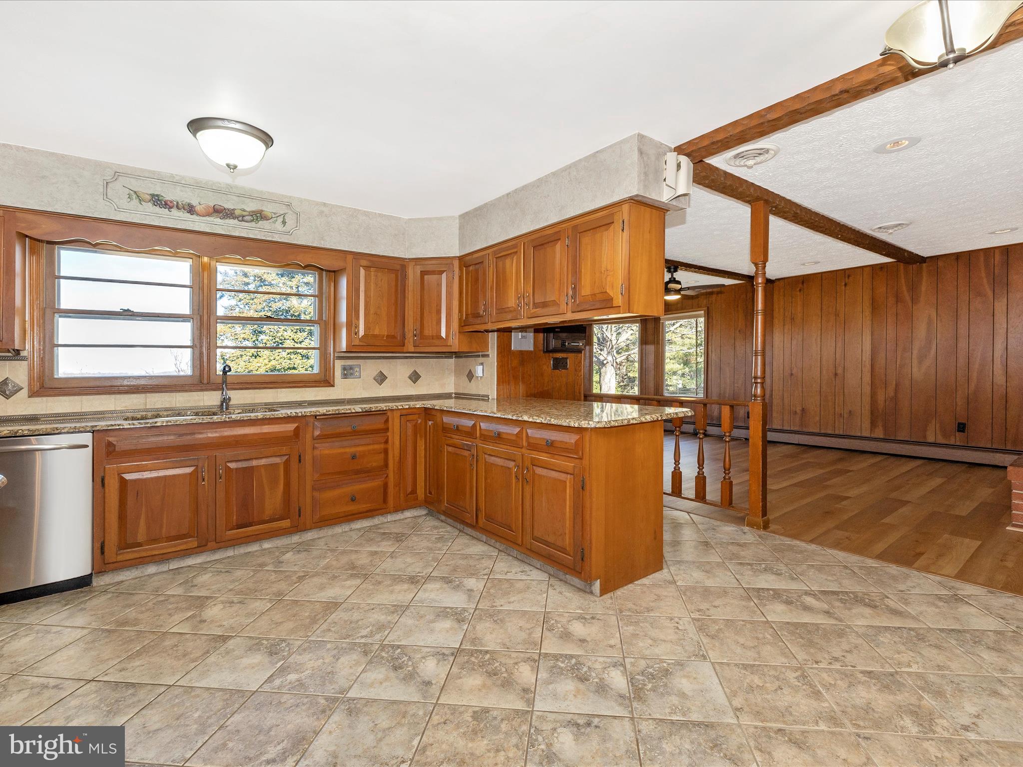 FOUR COUNTY ESTATES - Residential