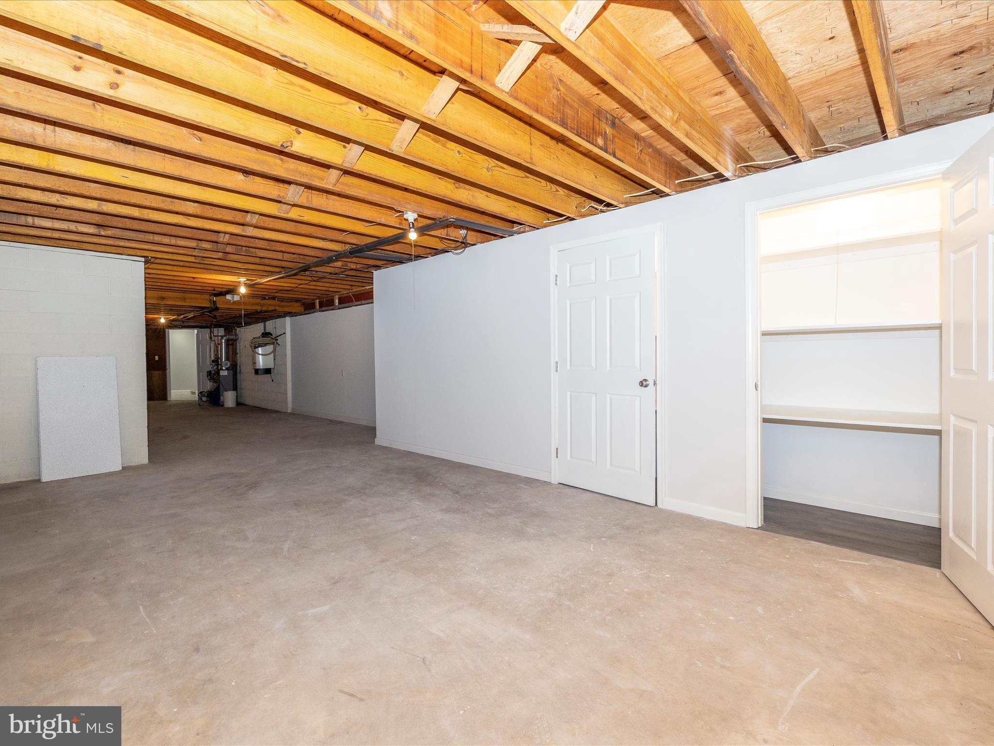 FOUR COUNTY ESTATES - Residential