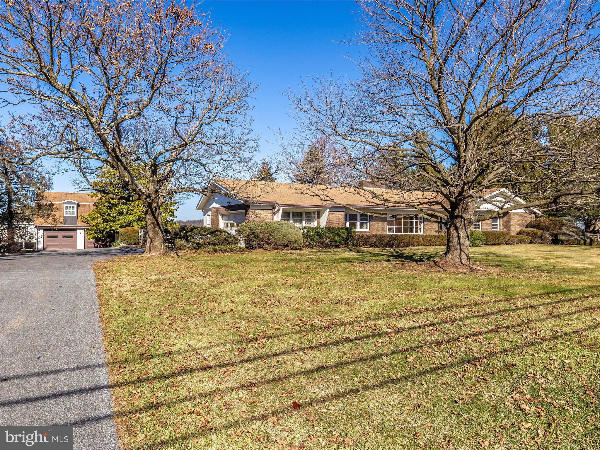 FOUR COUNTY ESTATES - Residential