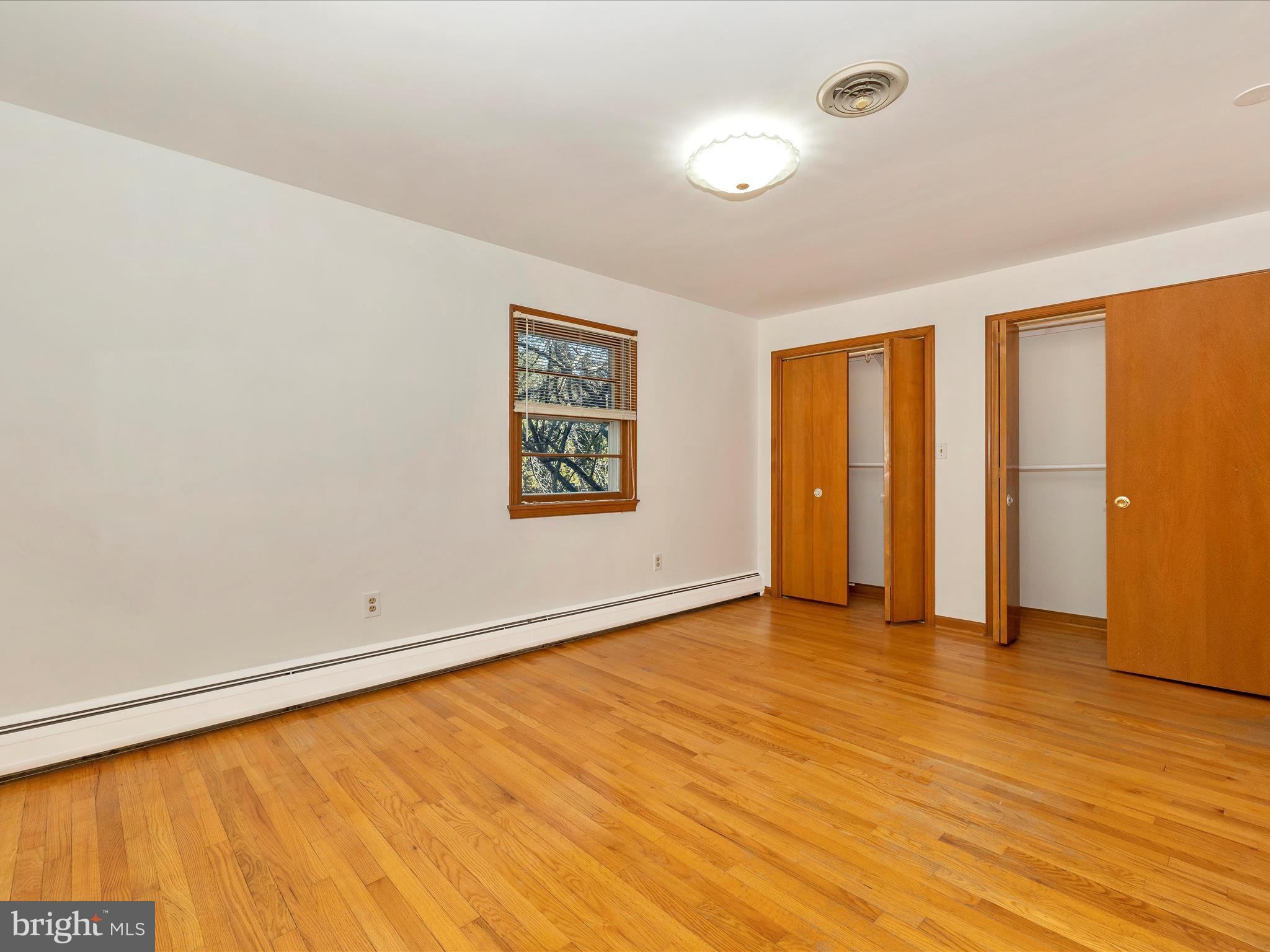 FOUR COUNTY ESTATES - Residential