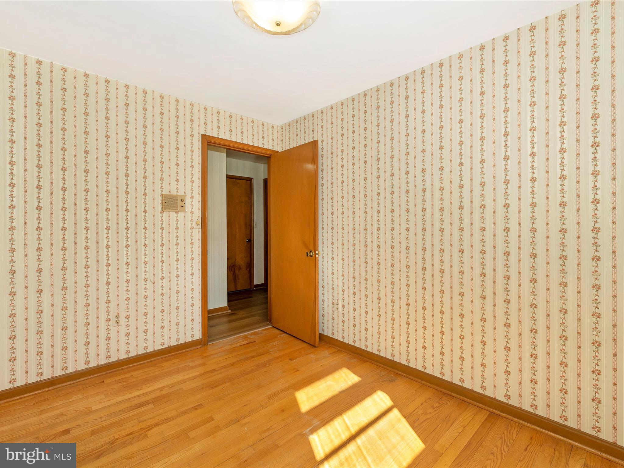 FOUR COUNTY ESTATES - Residential