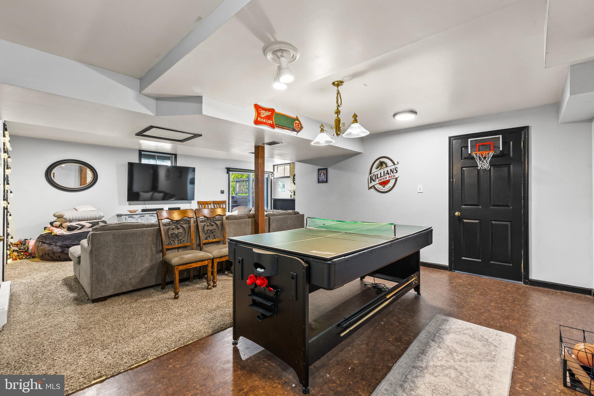 STEWARTSTOWN STATION - Residential