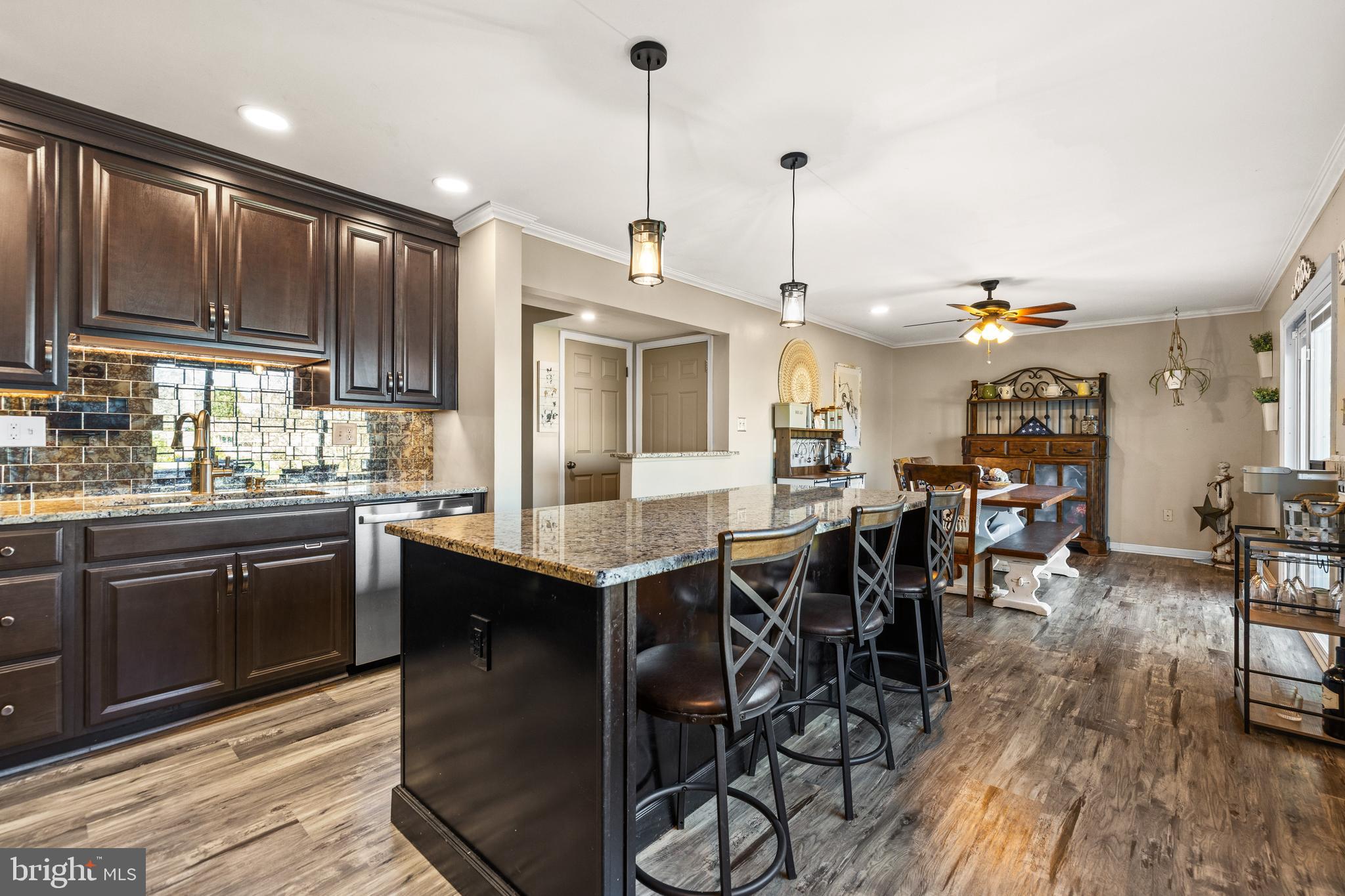 STEWARTSTOWN STATION - Residential