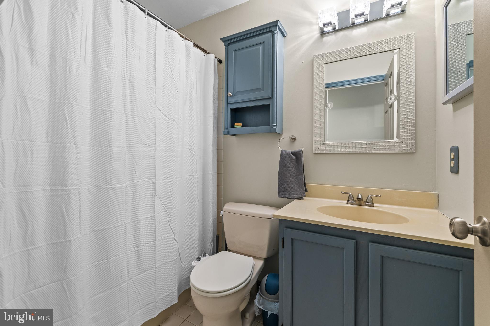 STEWARTSTOWN STATION - Residential