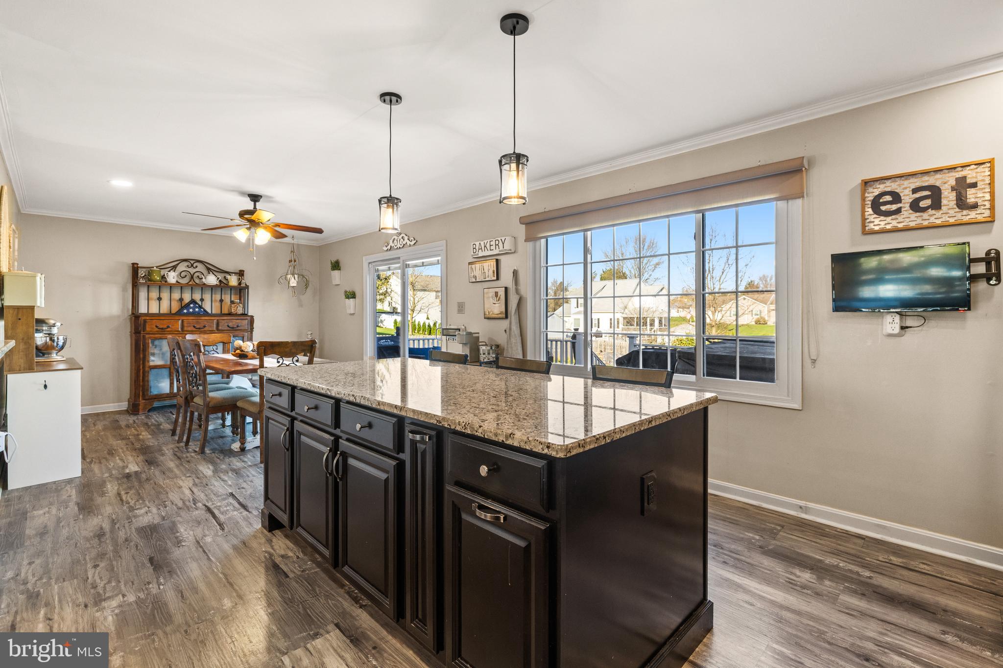 STEWARTSTOWN STATION - Residential