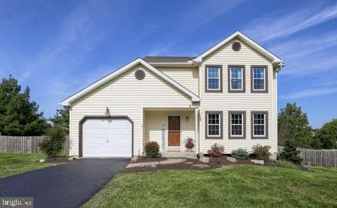 55 BRAKEMAN DRIVE STEWARTSTOWN PA 17363