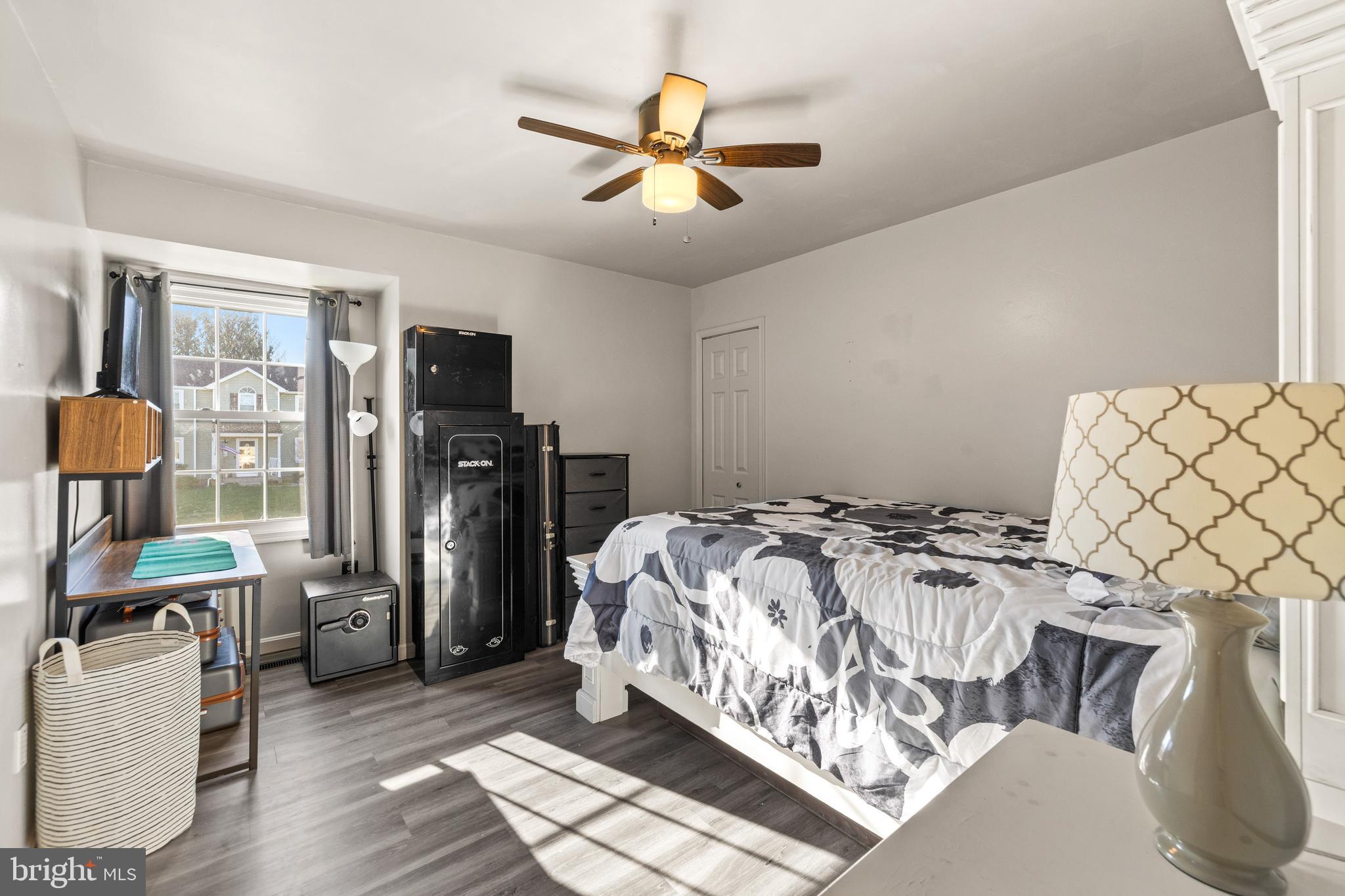 STEWARTSTOWN STATION - Residential