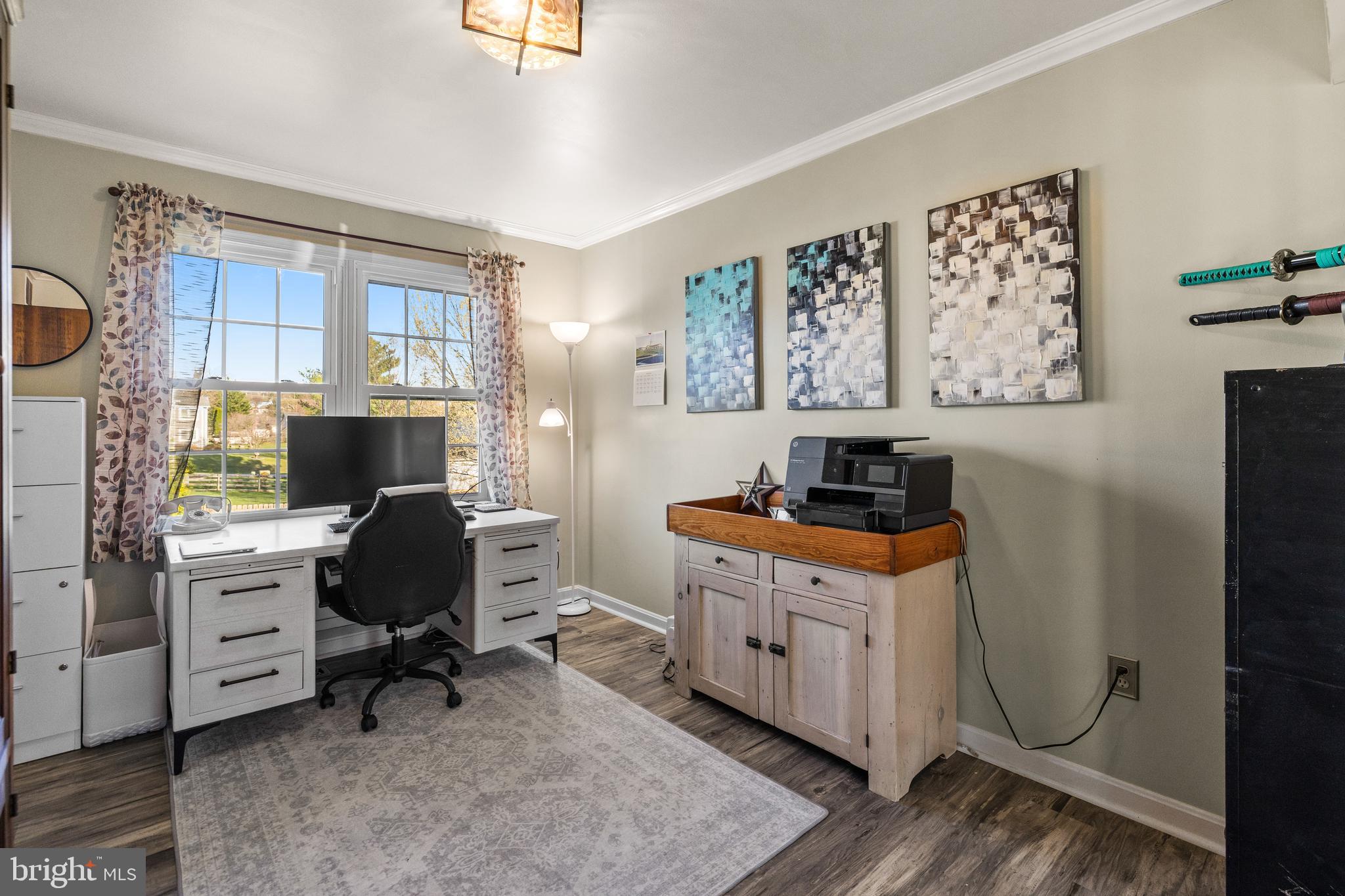 STEWARTSTOWN STATION - Residential