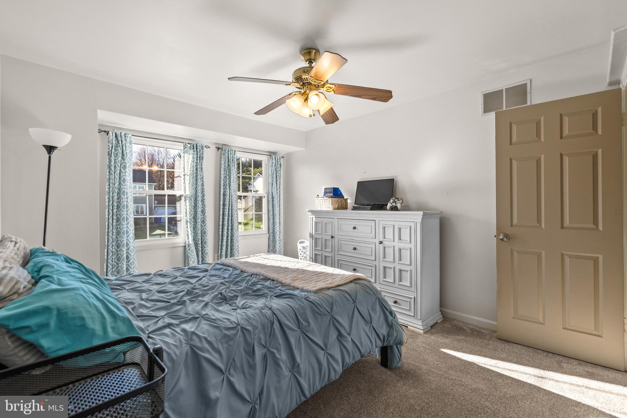 STEWARTSTOWN STATION - Residential