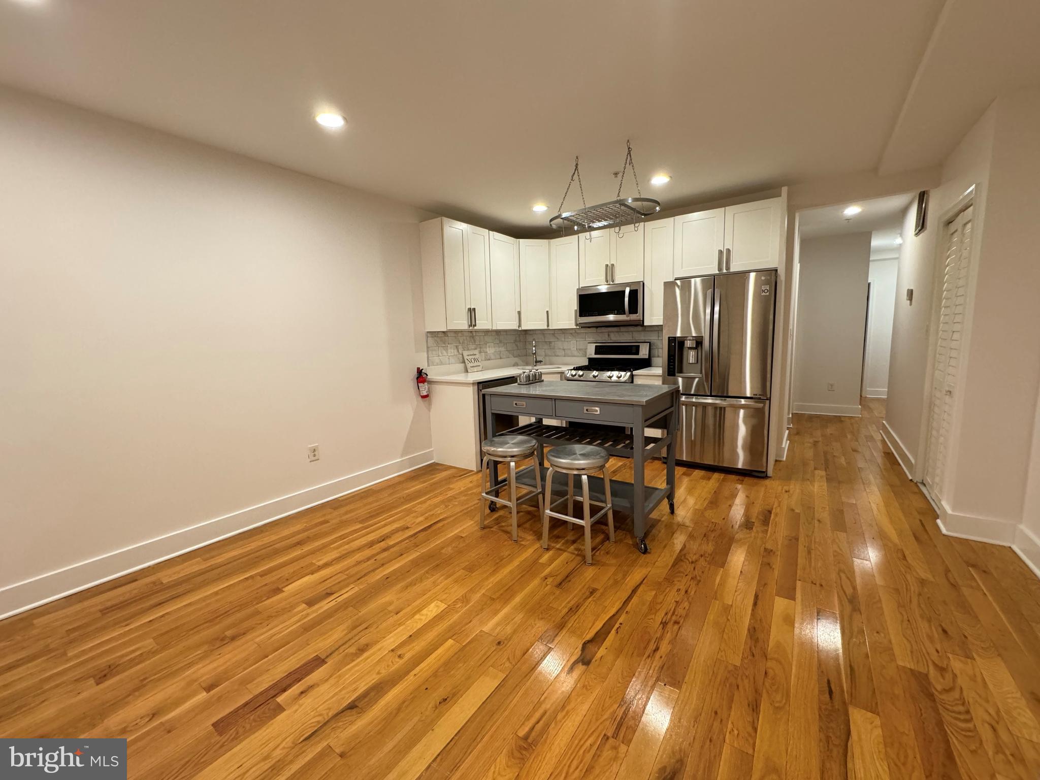 1224 HOLBROOK STREET NE 1