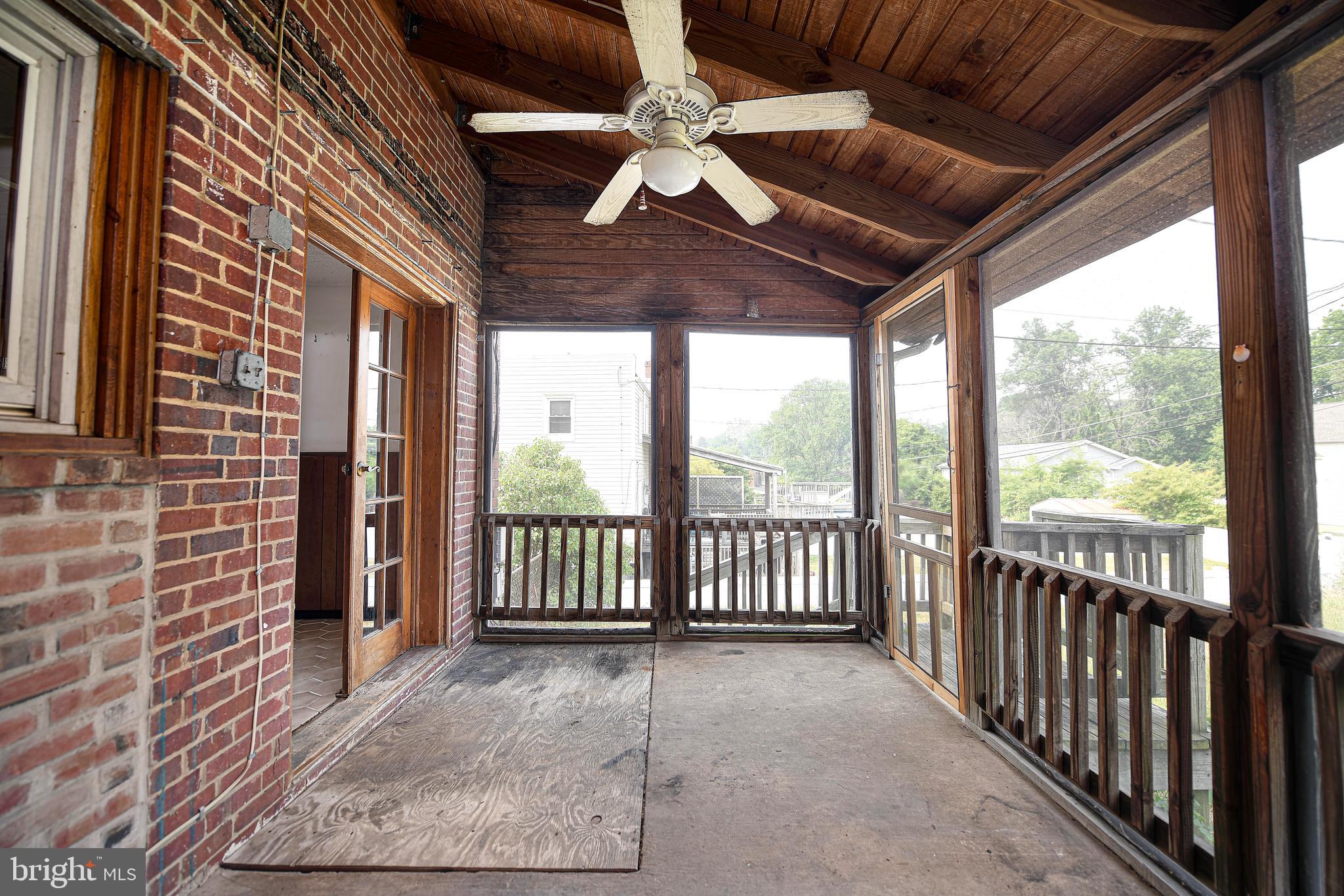 KEN KNOLL - Residential