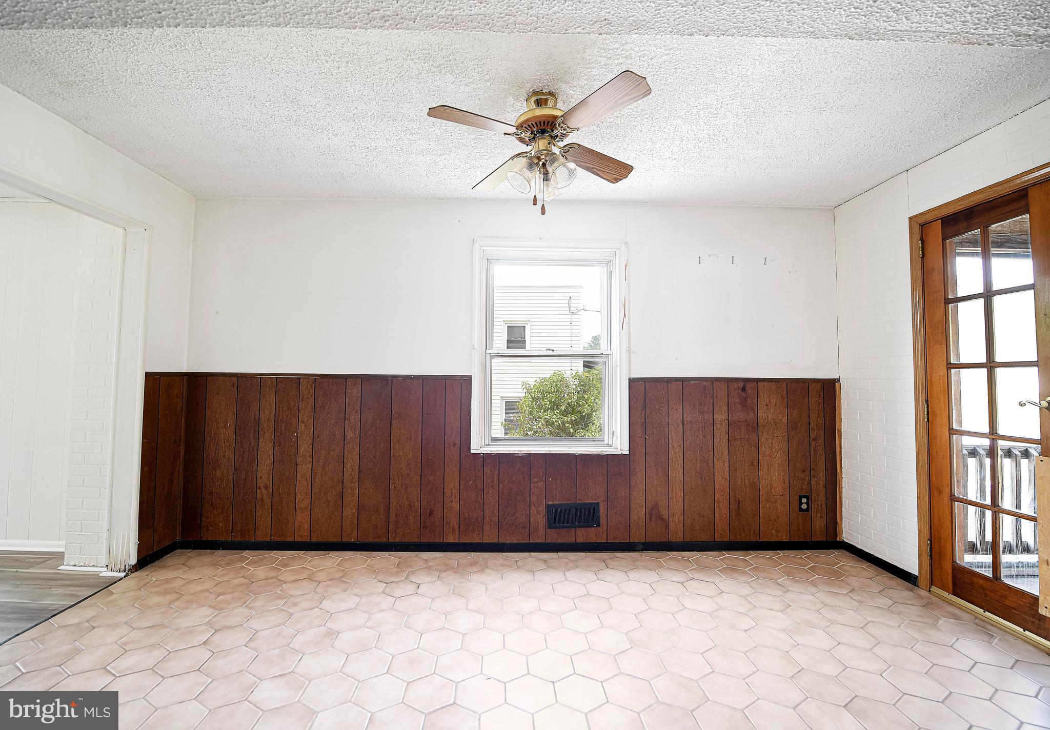 KEN KNOLL - Residential