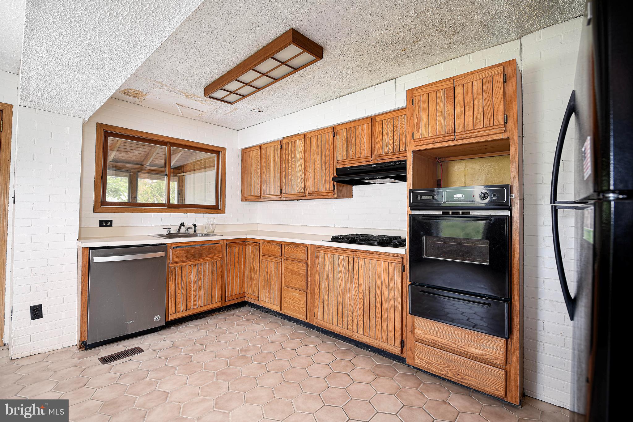 KEN KNOLL - Residential