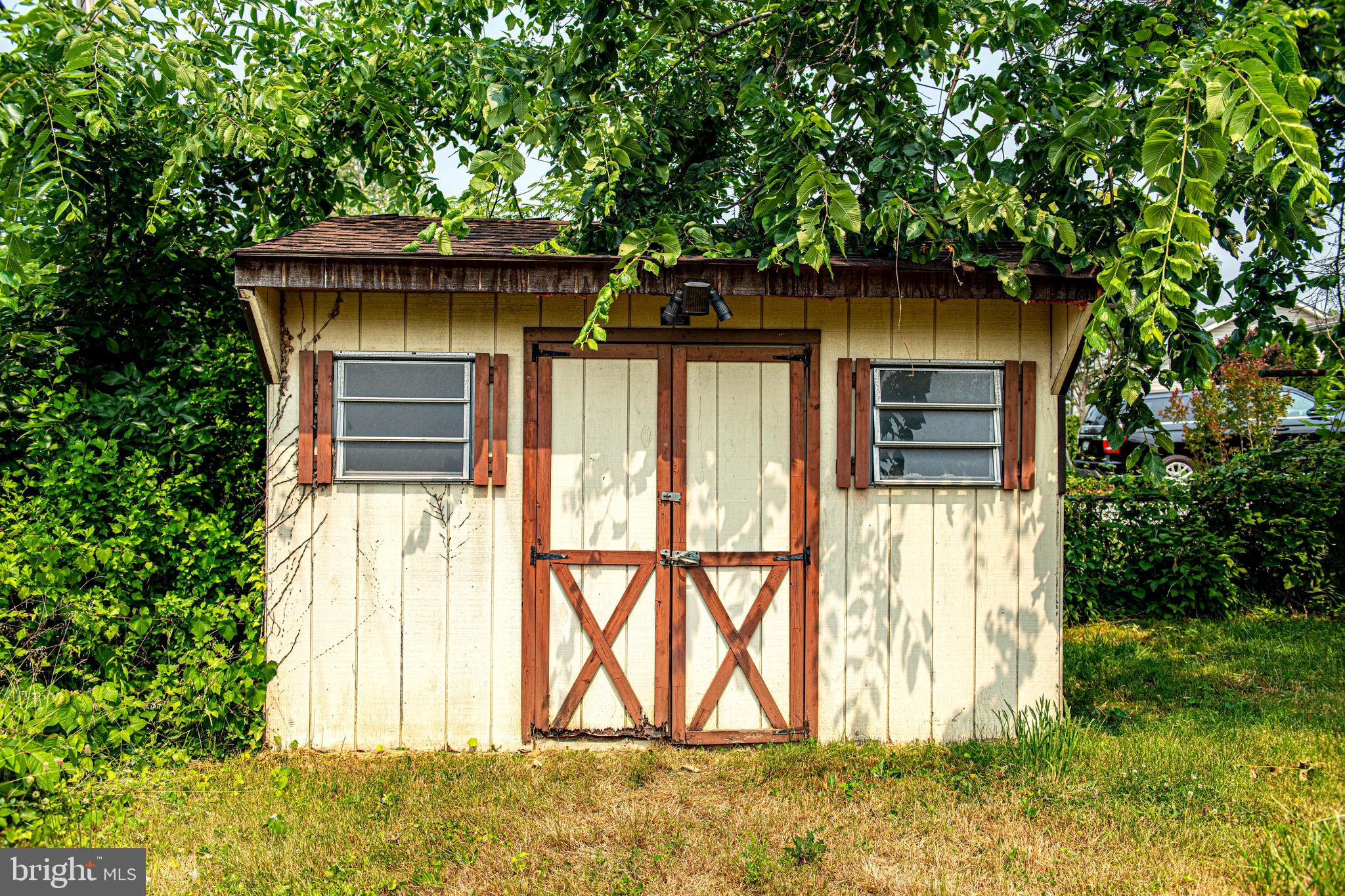 KEN KNOLL - Residential