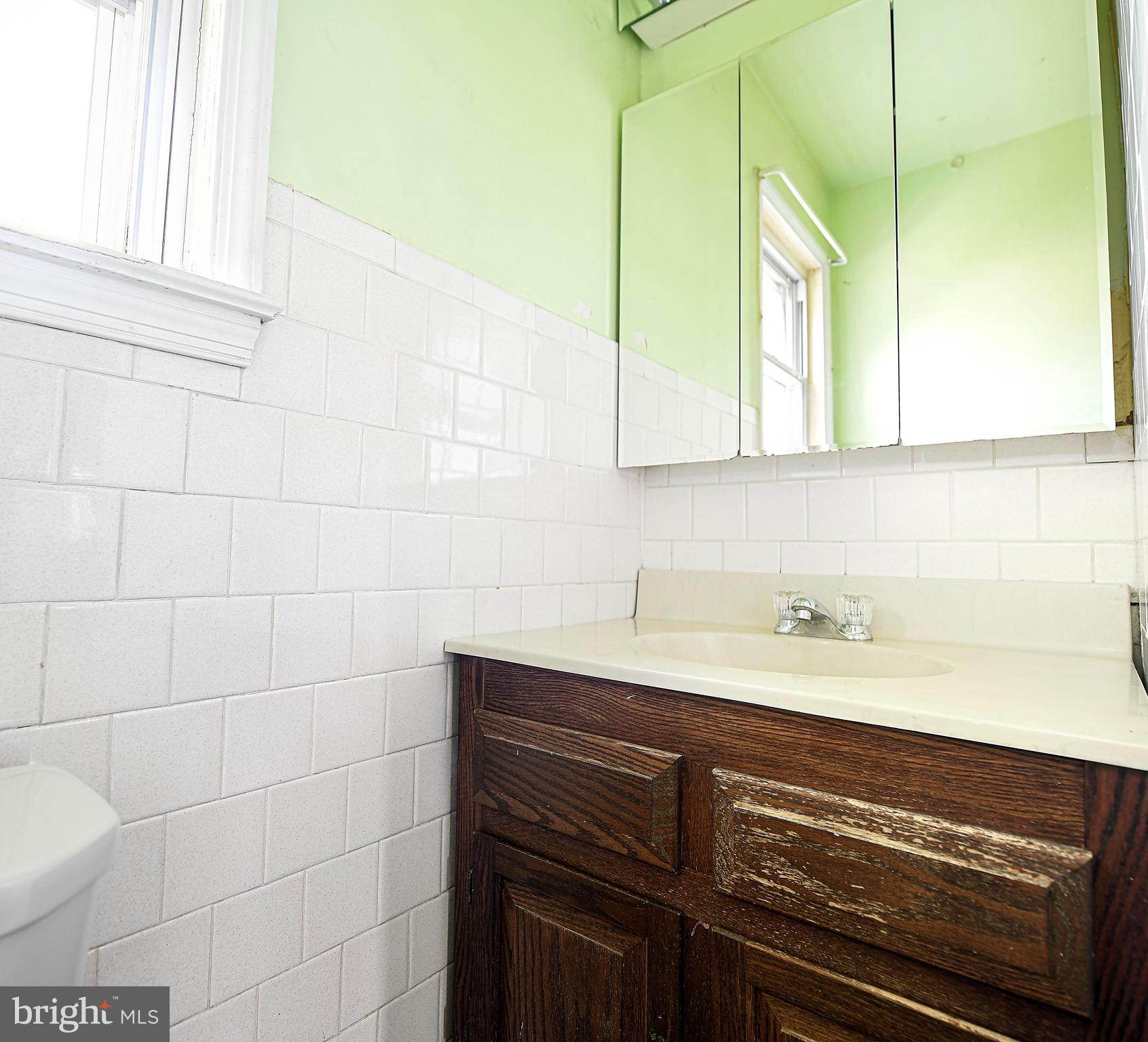 KEN KNOLL - Residential