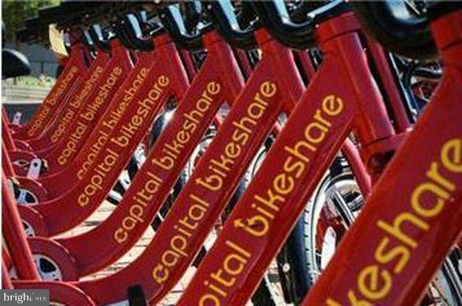 VIRGINIA SQUARE - Residential Lease