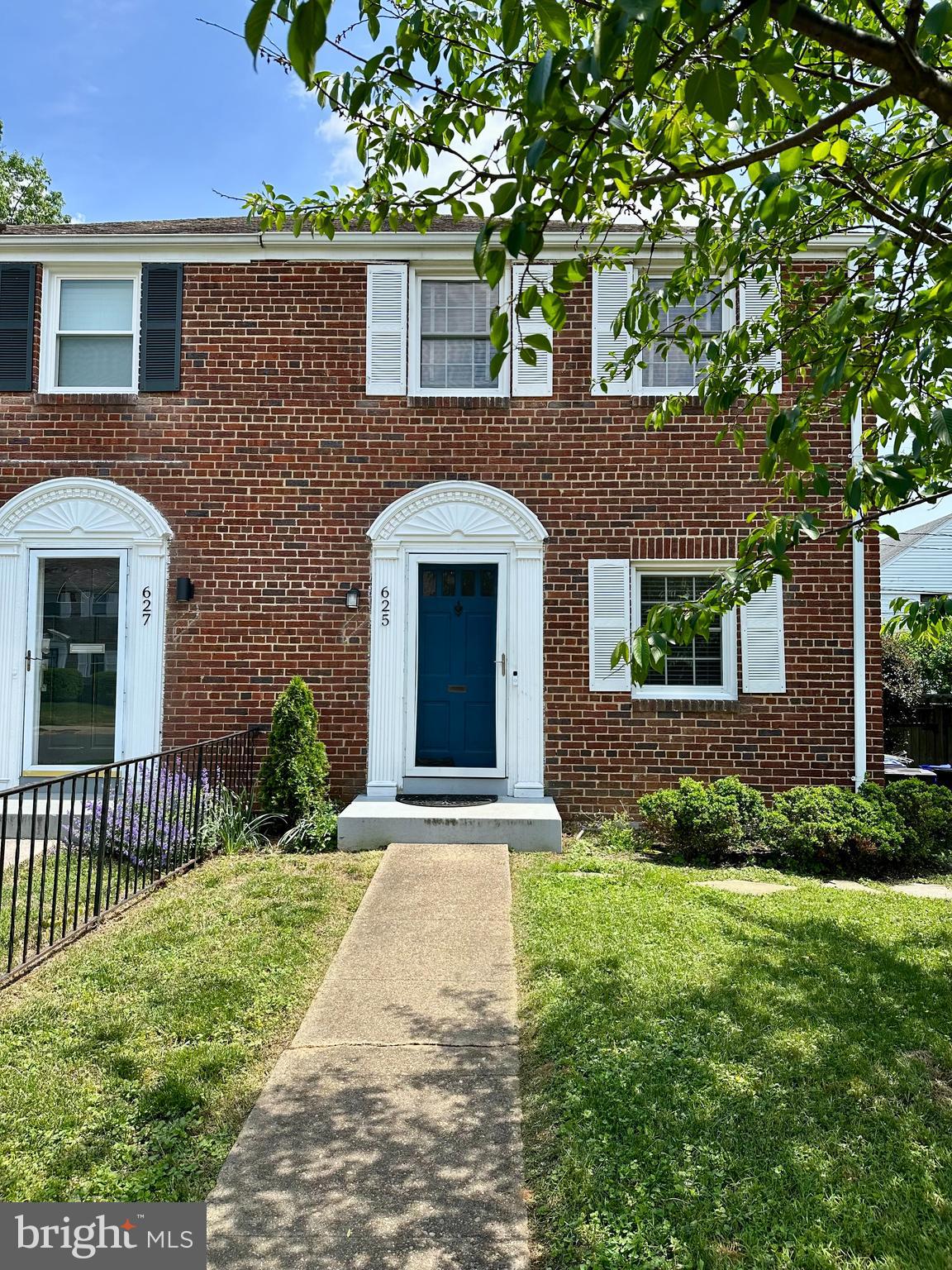 VIRGINIA SQUARE - Residential Lease