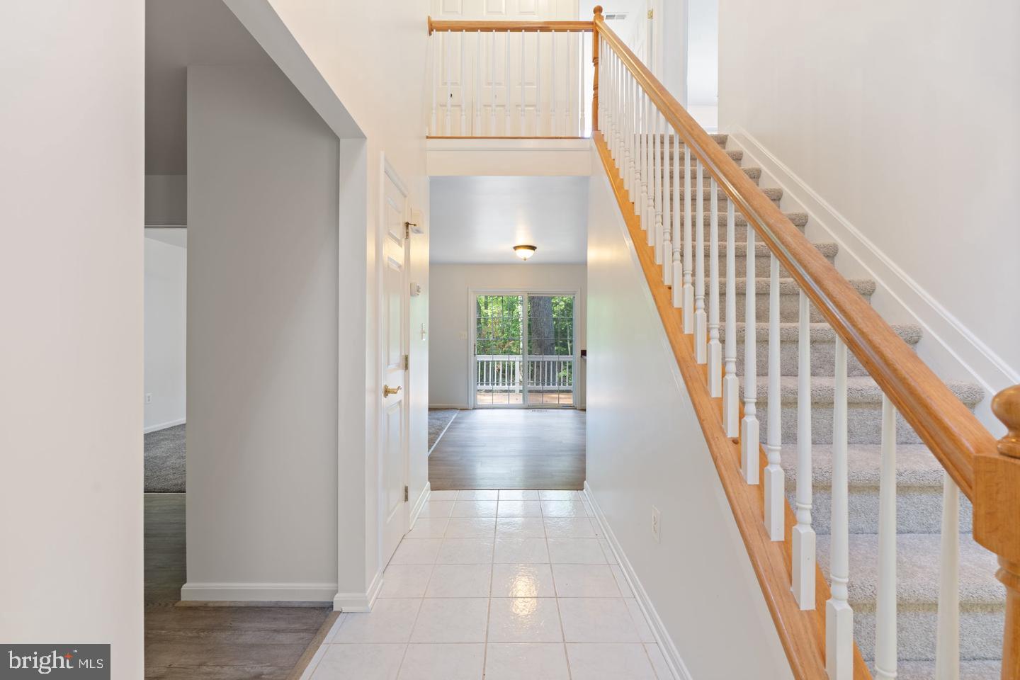 991 CHEROKEE COURT