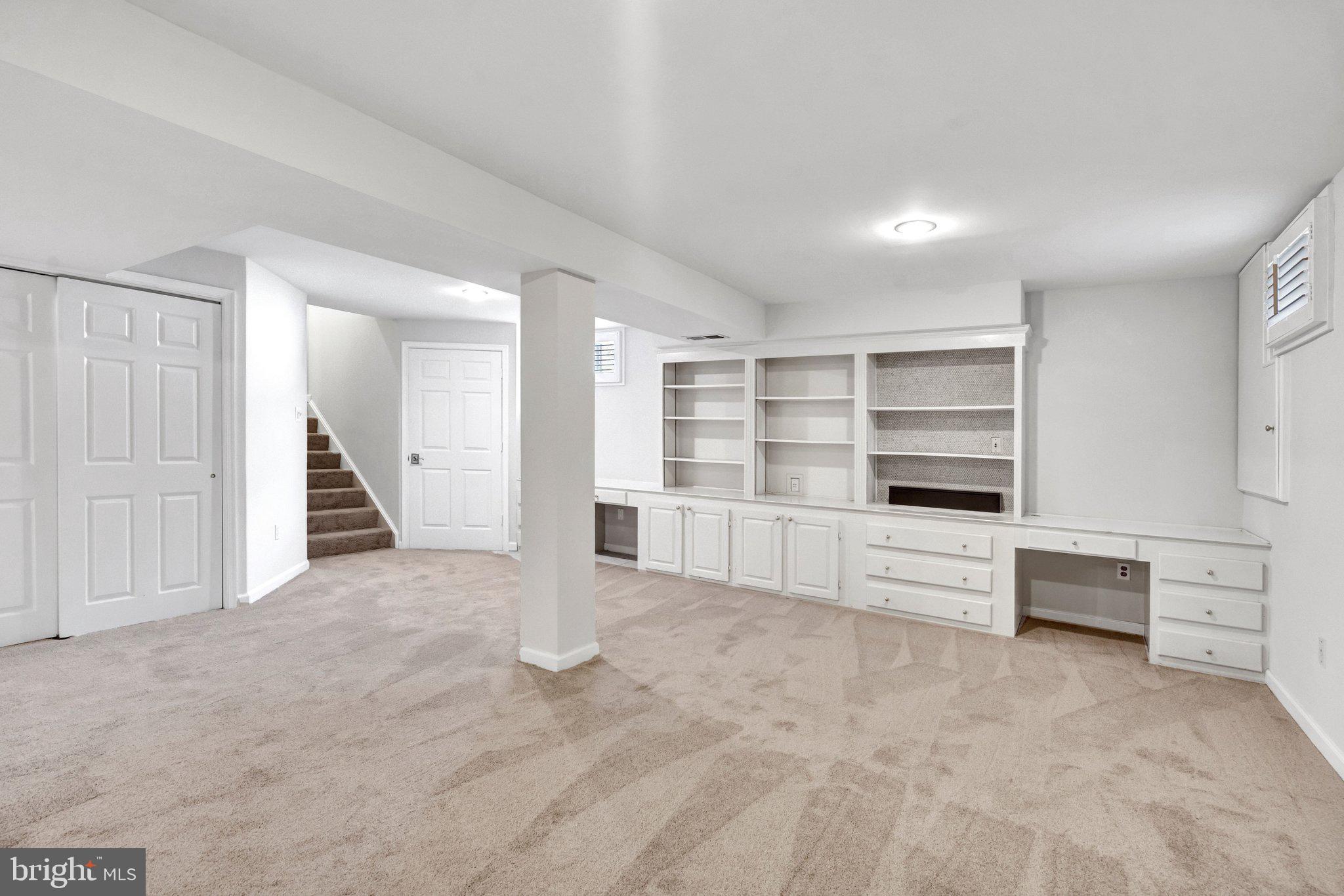 OAKBROOK - Residential