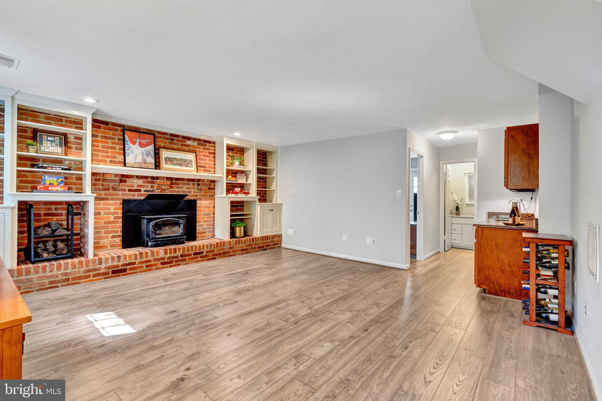 OAKBROOK - Residential