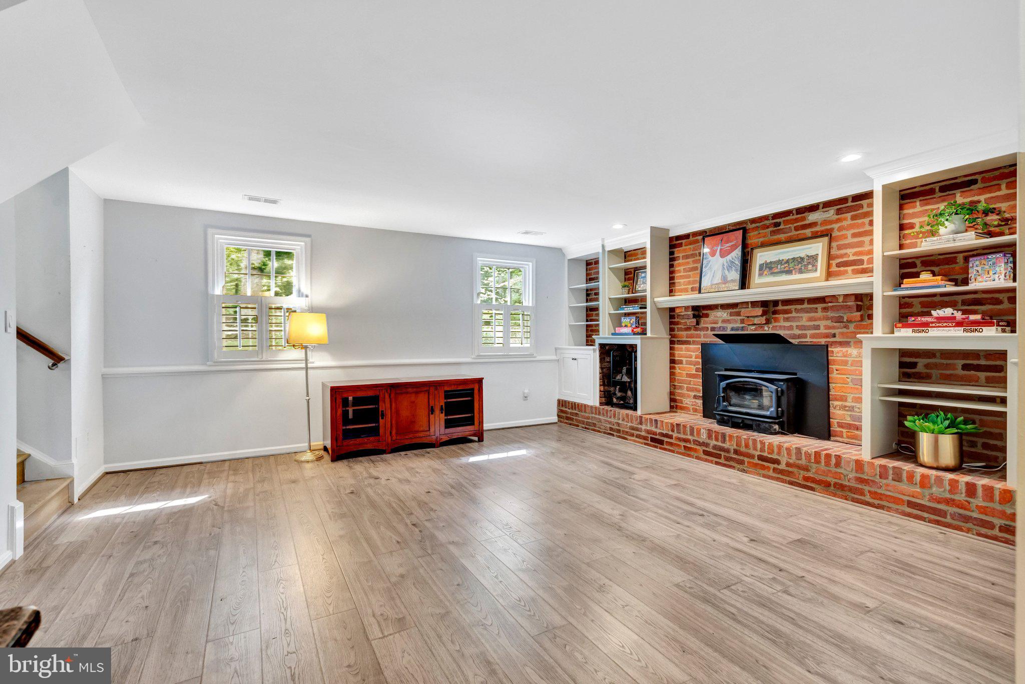 OAKBROOK - Residential