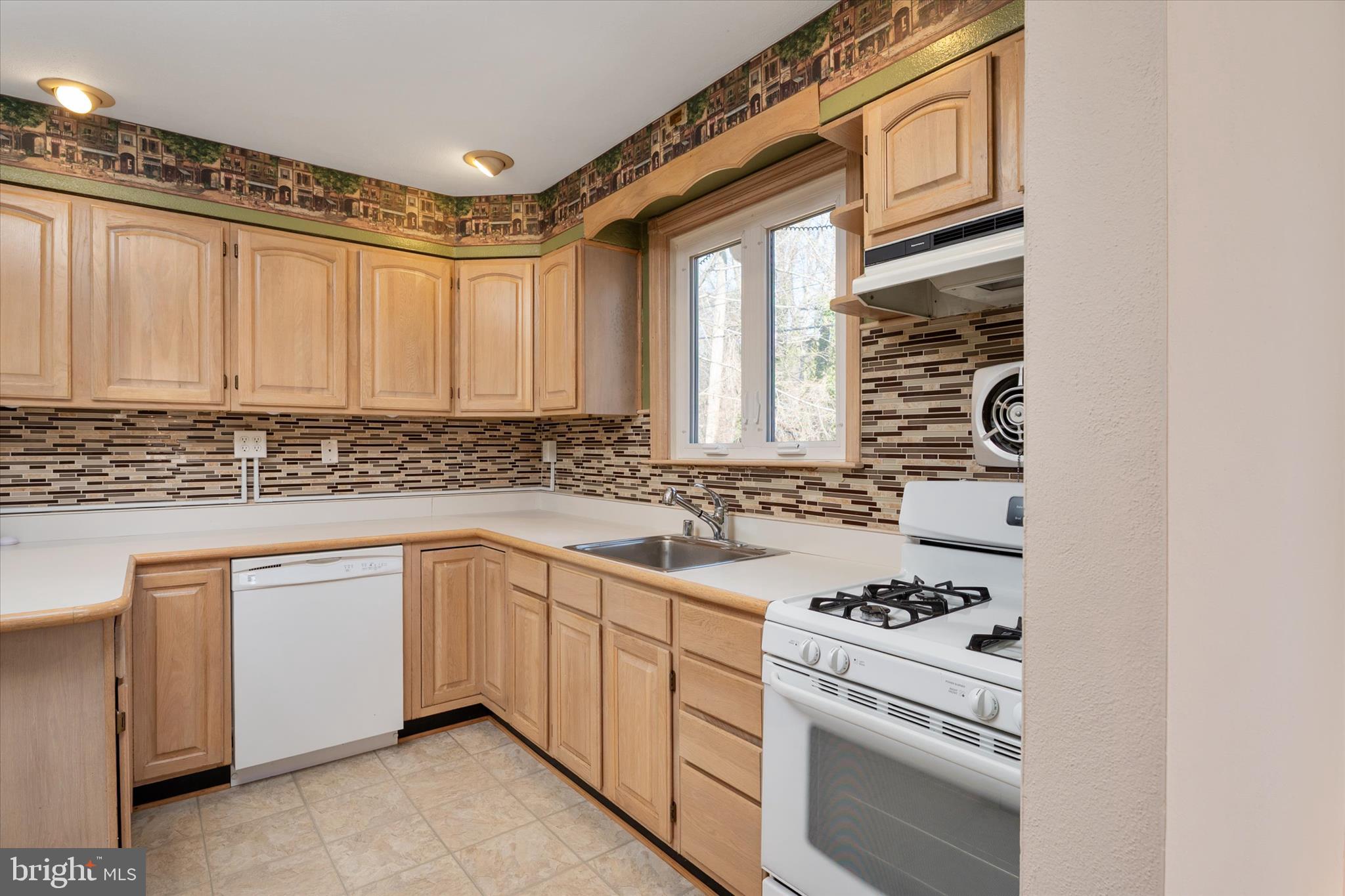 MICHAELTON MANOR - Residential